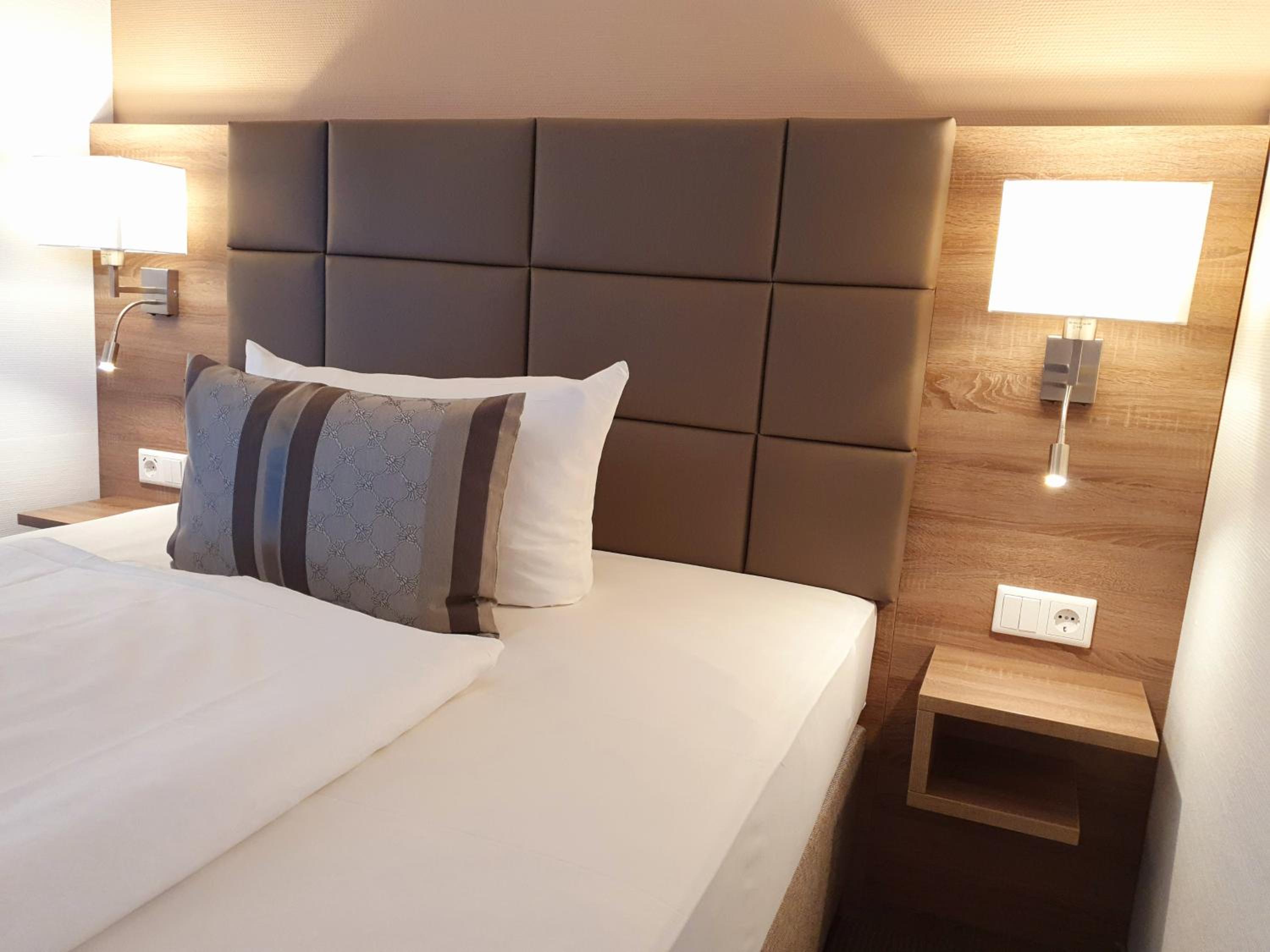 Double Room - Photo 5