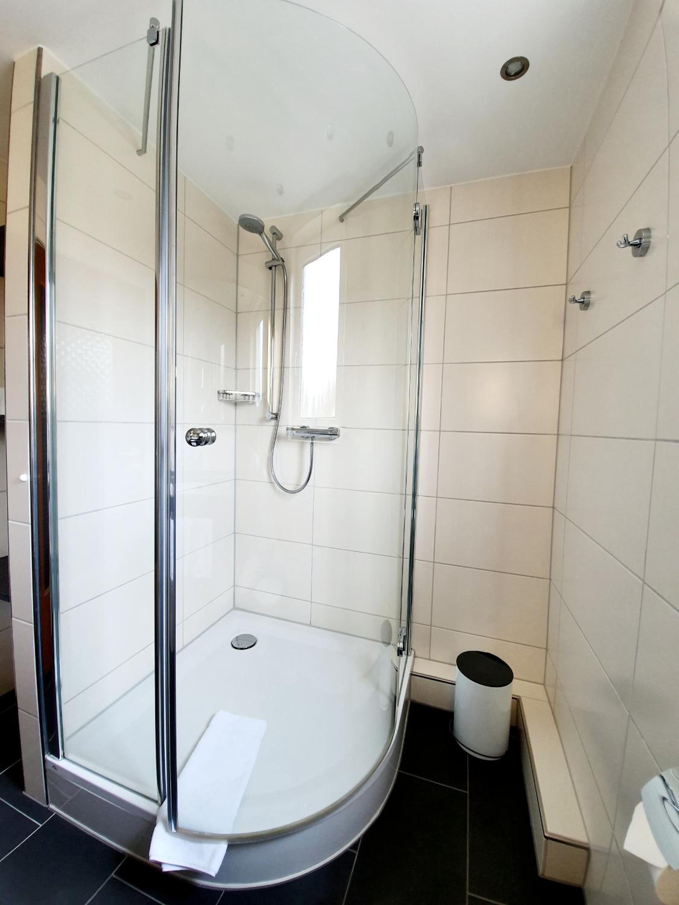Double Room - Photo 31