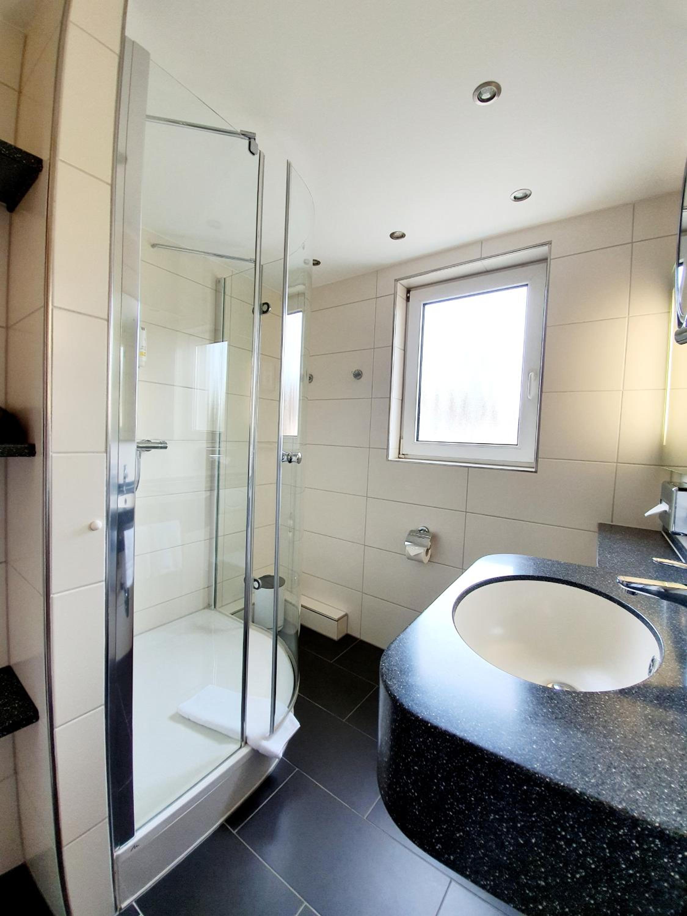 Double Room - Photo 32