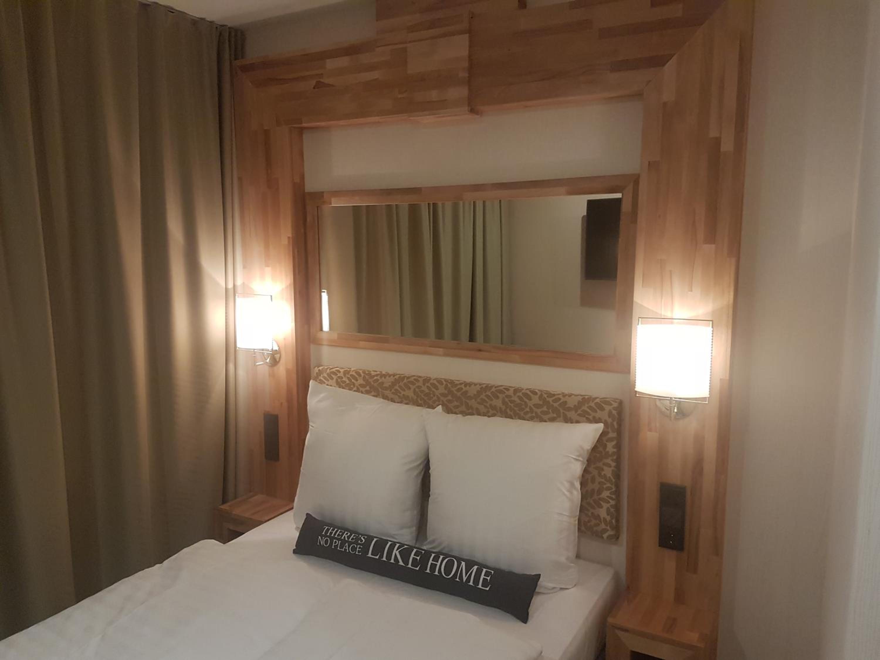 Economy Double Room - Photo 6
