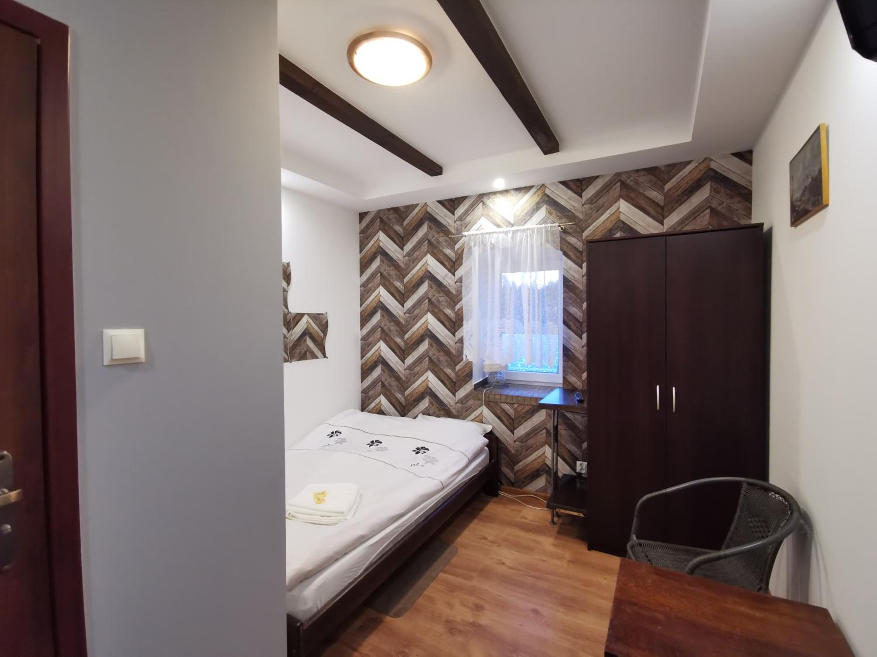 Double Room with Private Bathroom photo 1