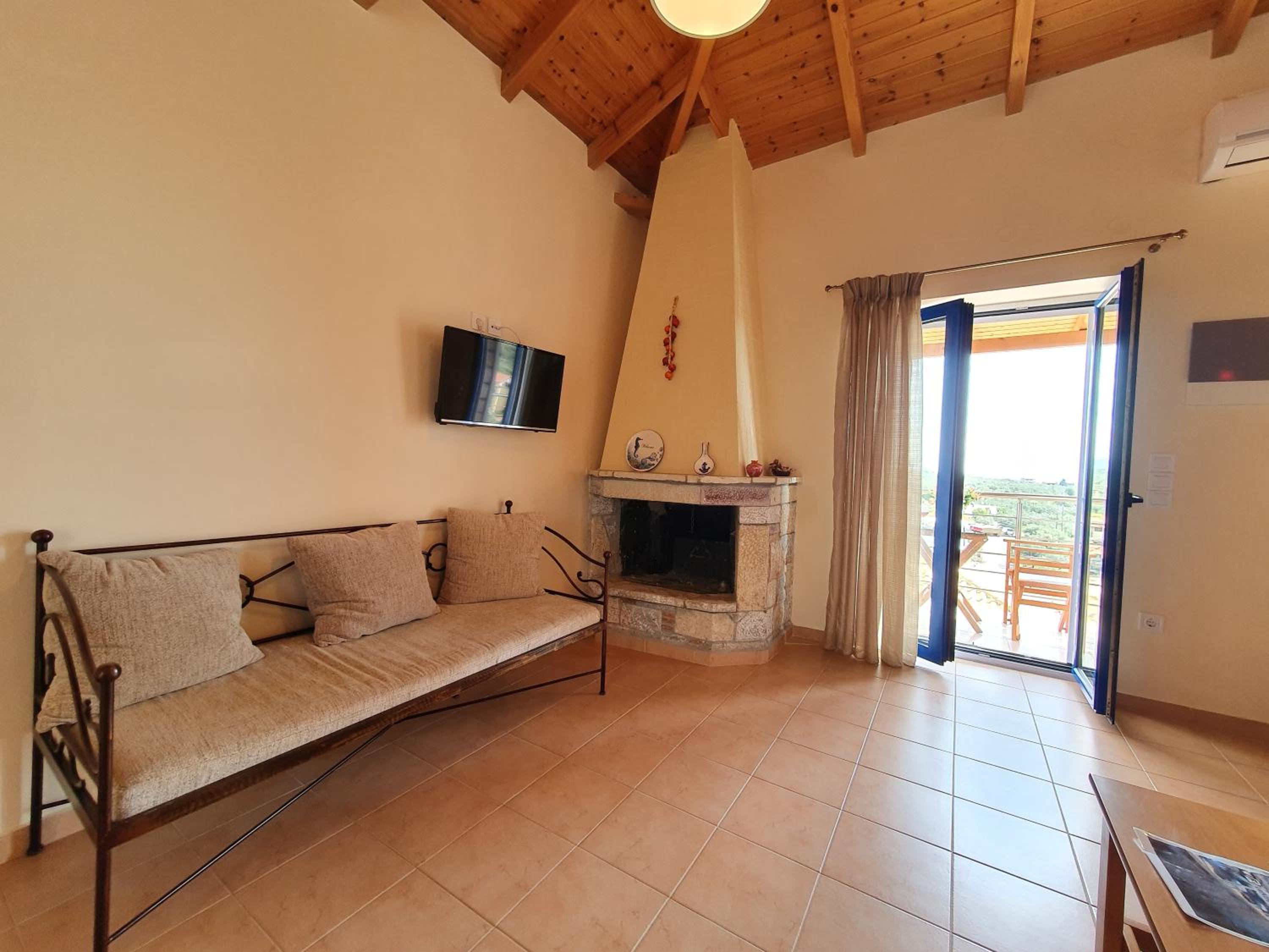 Two-Bedroom Apartment - Photo 2