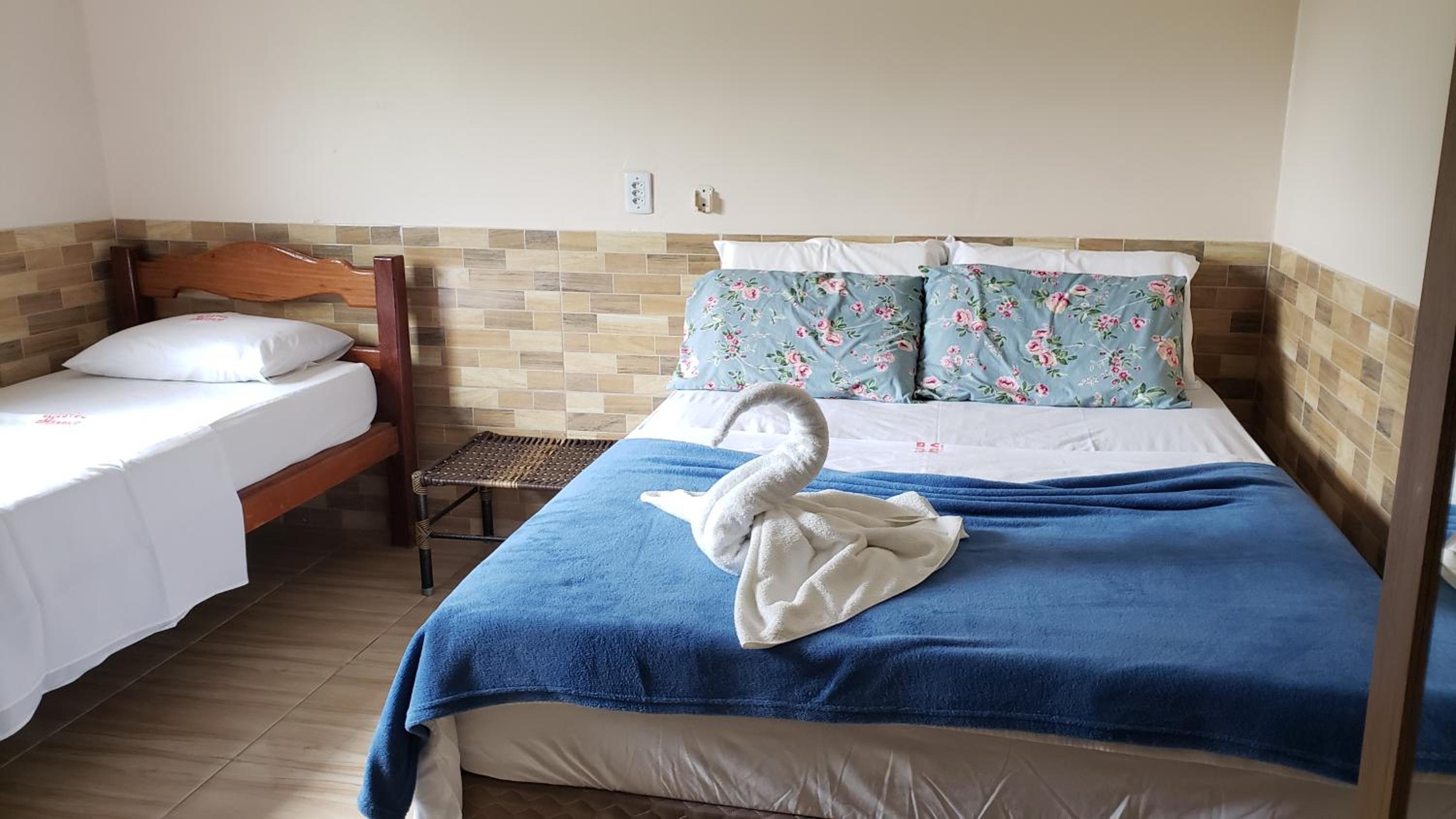Standard Triple Room - Photo 3