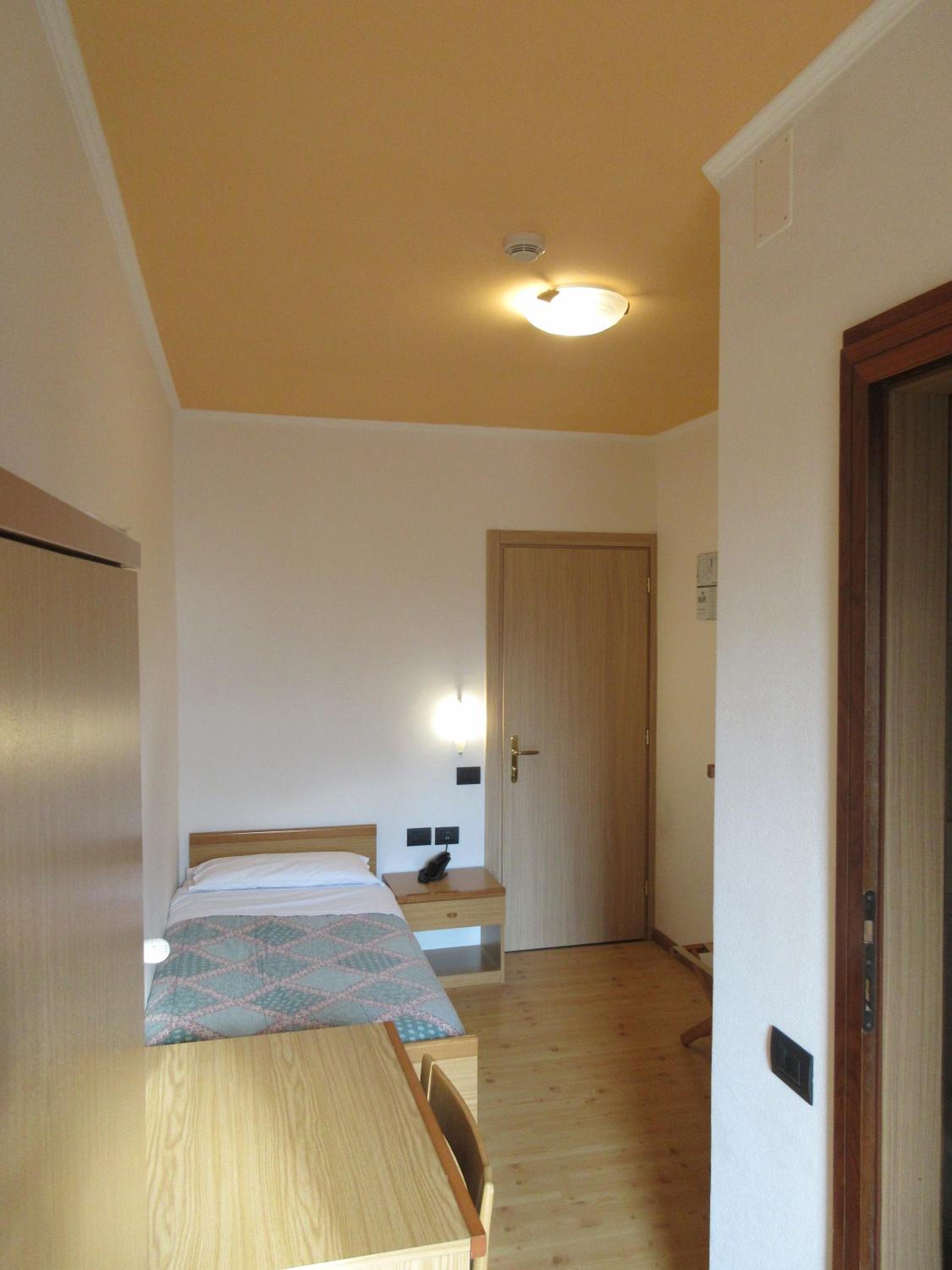 Single Room With Balcony photo 3