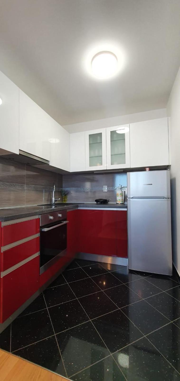Apartment - Photo 9