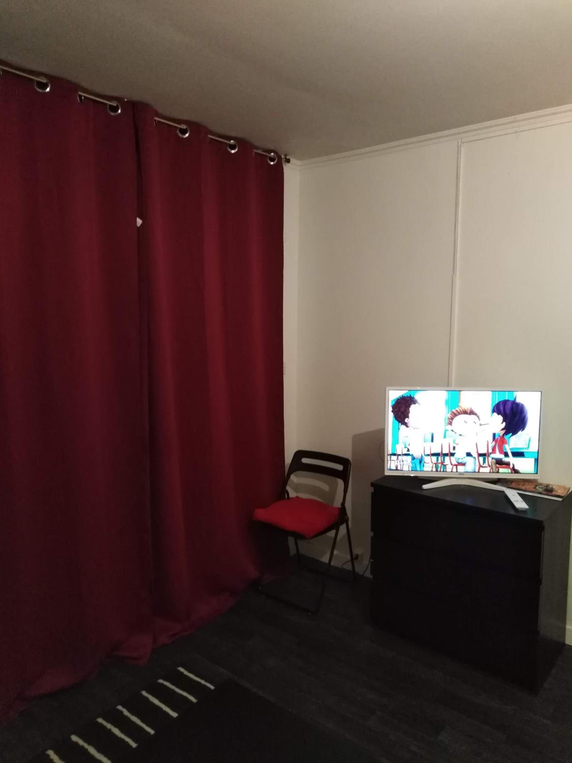 One-Bedroom Apartment photo 2