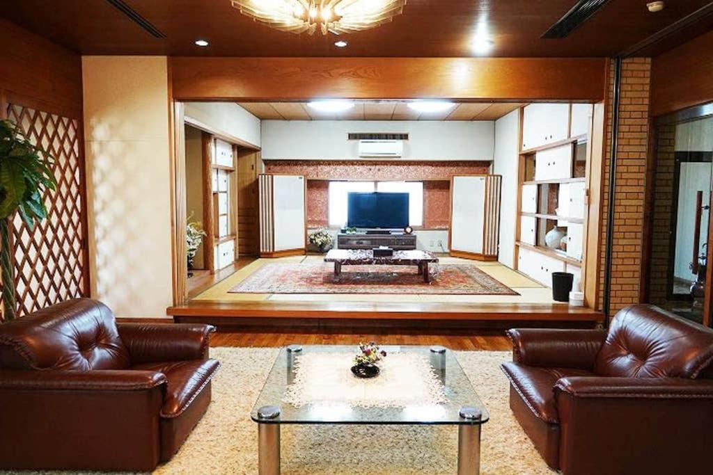 Two-Bedroom Suite - Photo 18