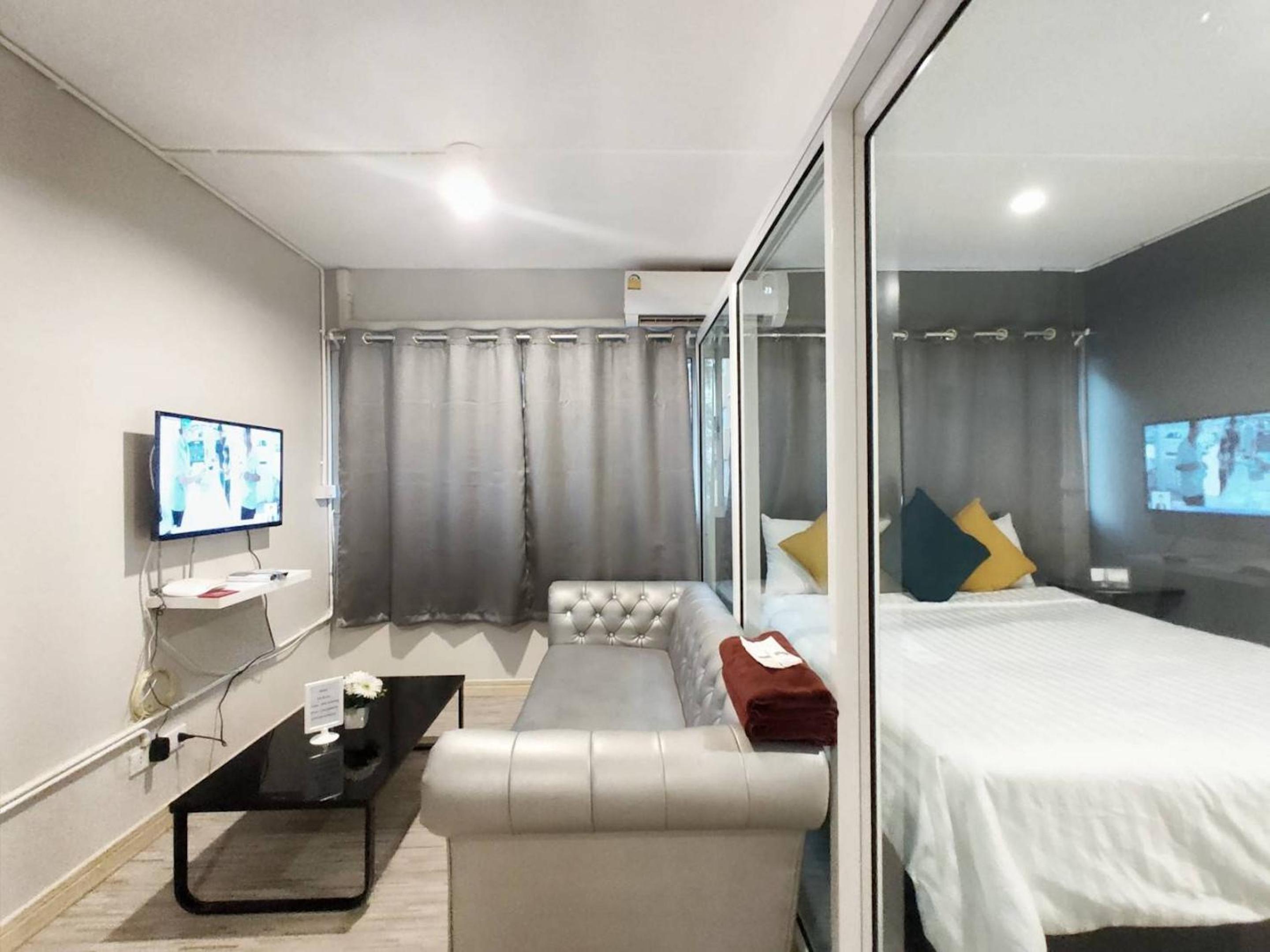 Deluxe Double Room photo 2