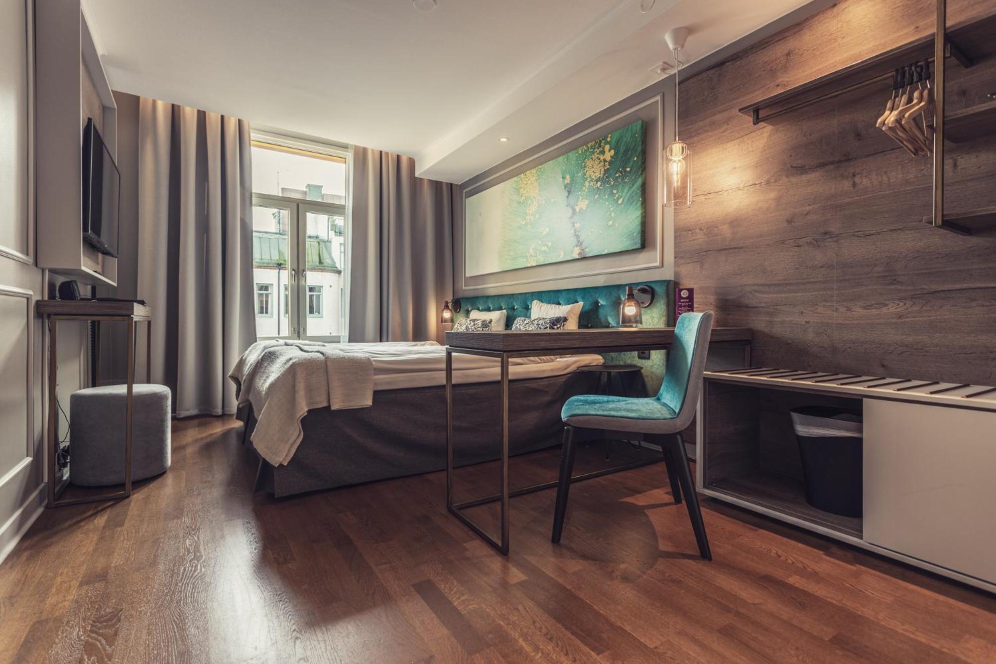 Standard Double Room - Photo 23