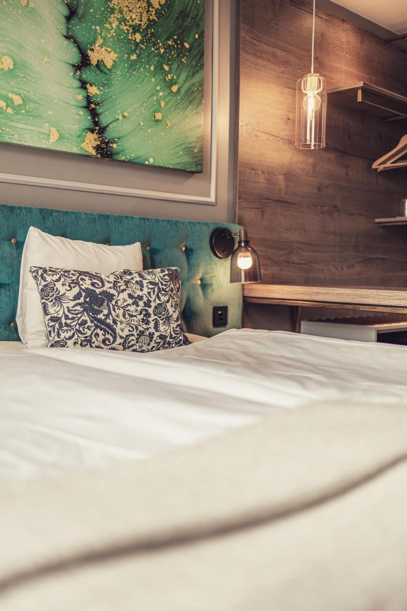 Standard Double Room - Photo 14