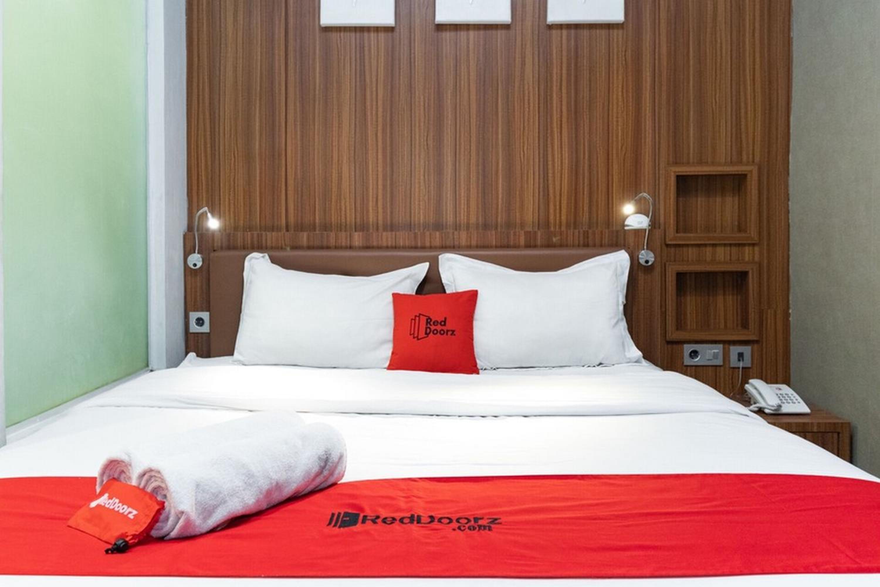 Deluxe Room - Photo 1