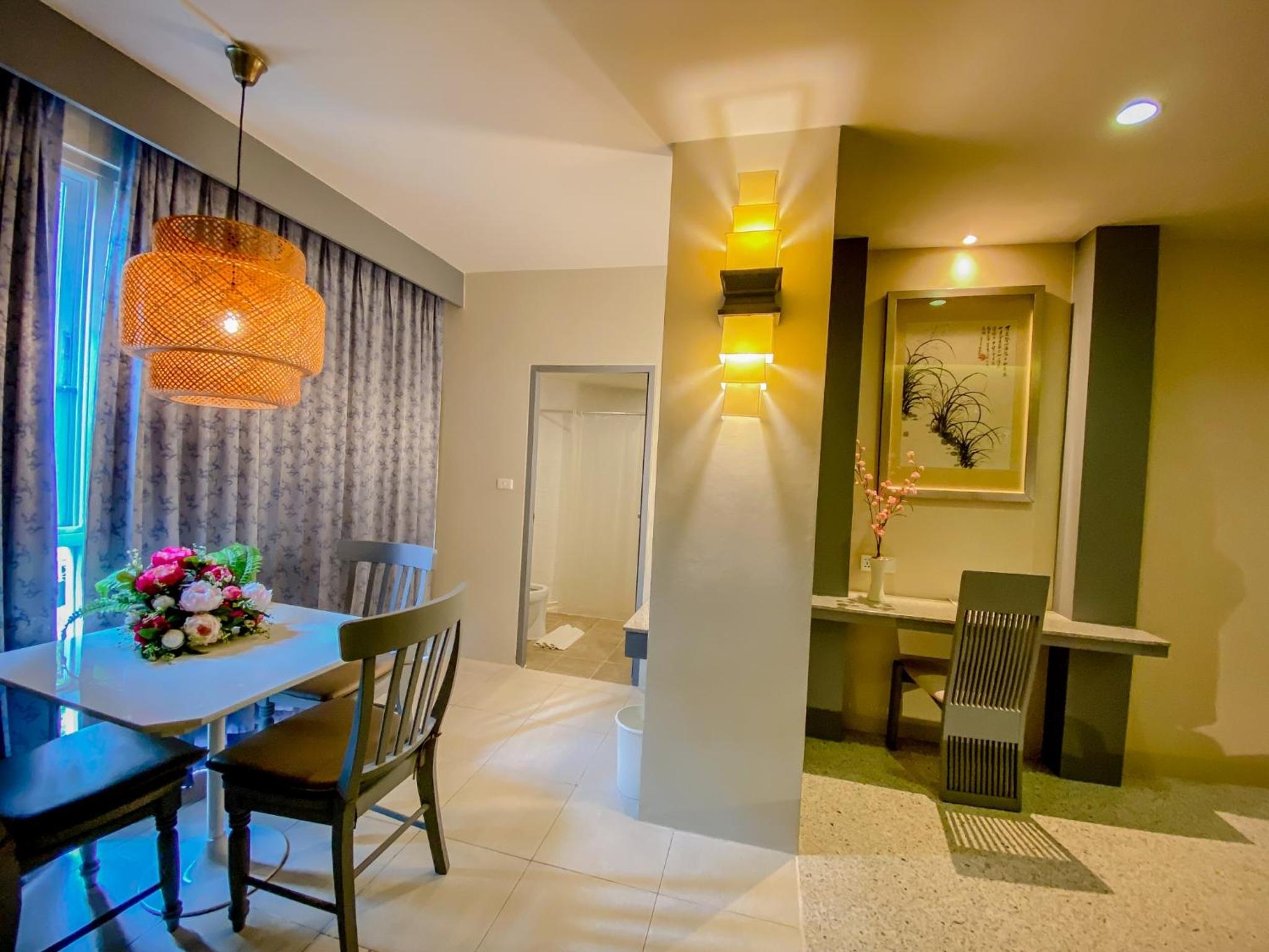Deluxe Quadruple Room - Photo 15