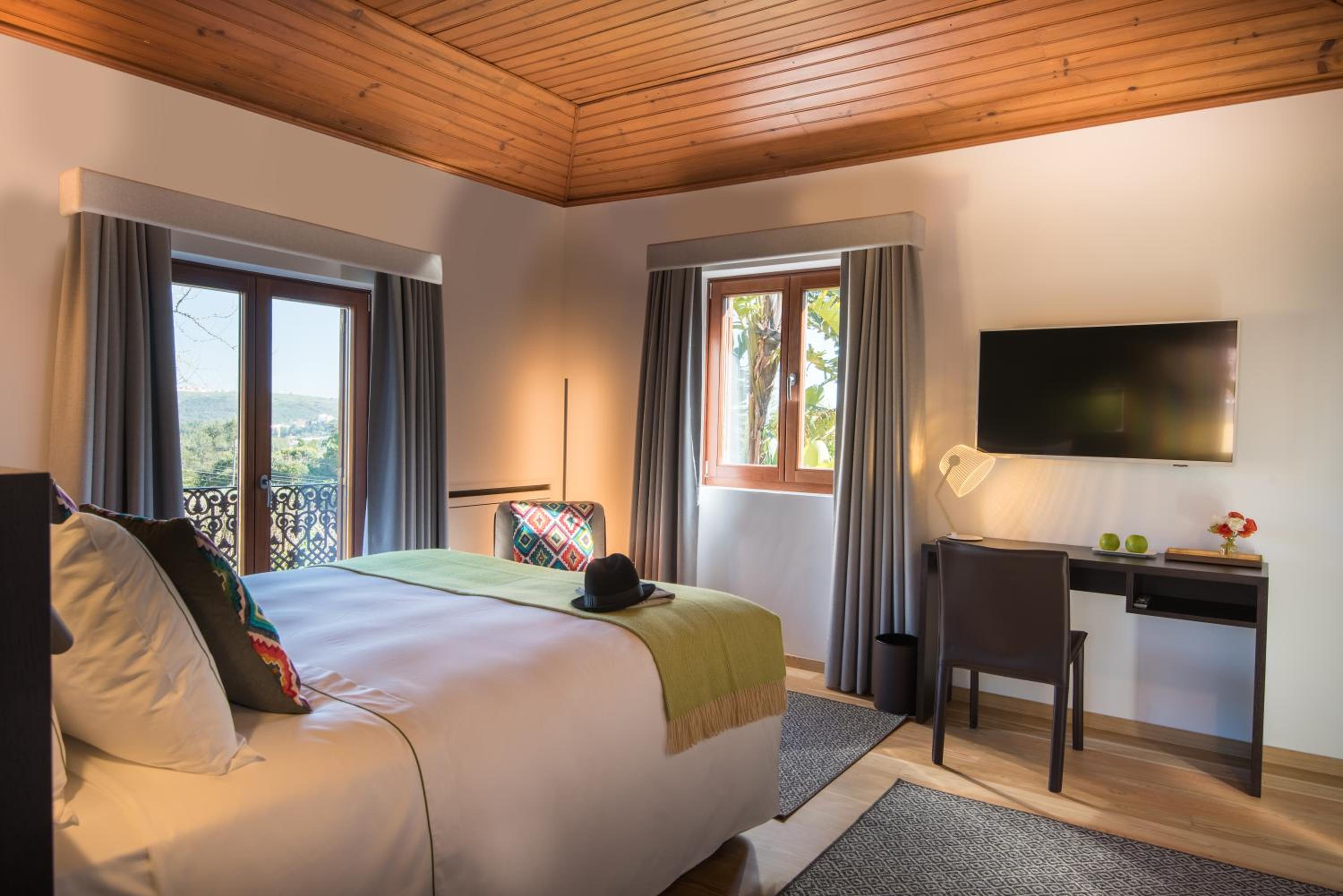 Double Room with Pool View photo 1