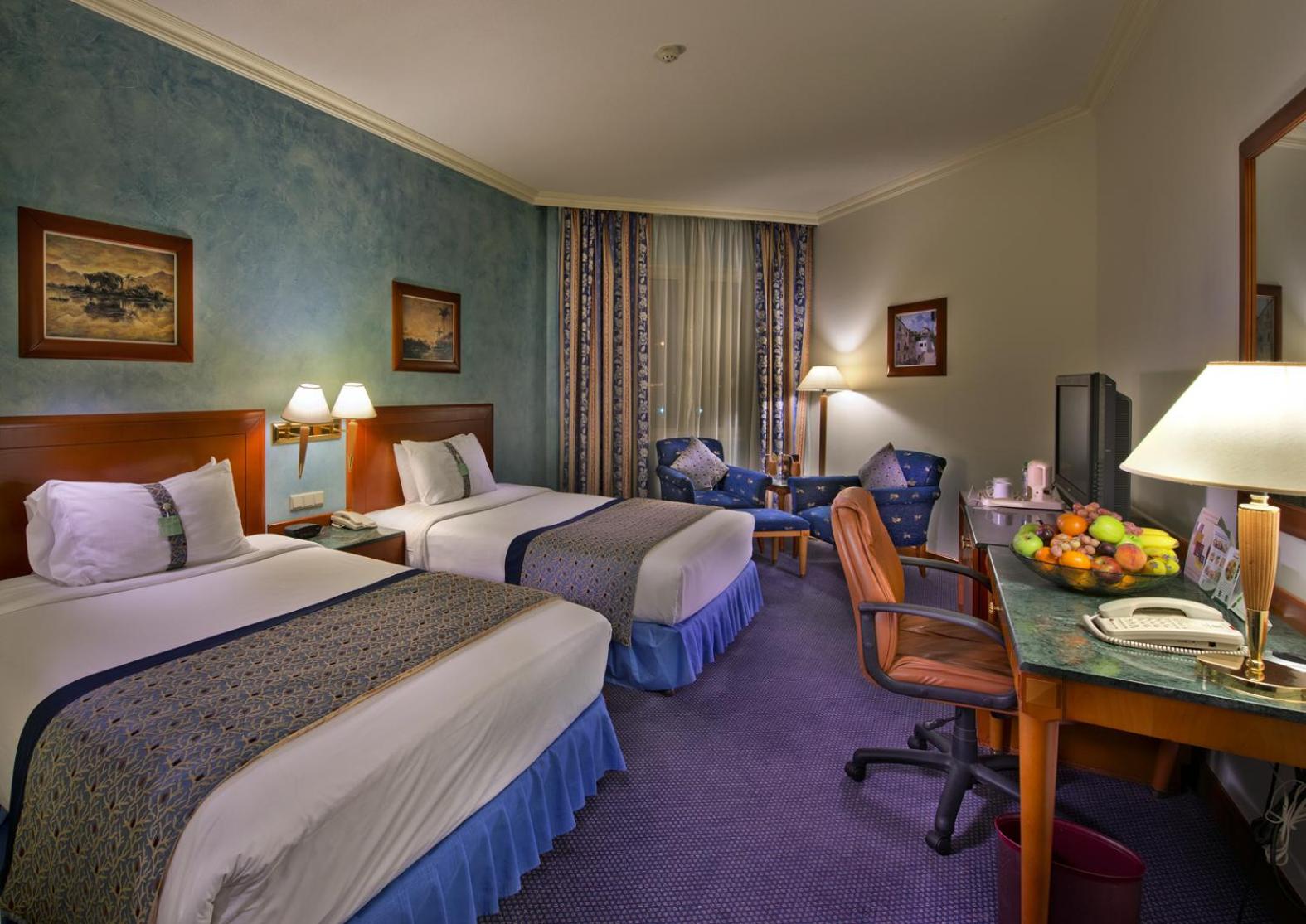 Standard Twin Room - Disability Access/Smoking - Photo 7