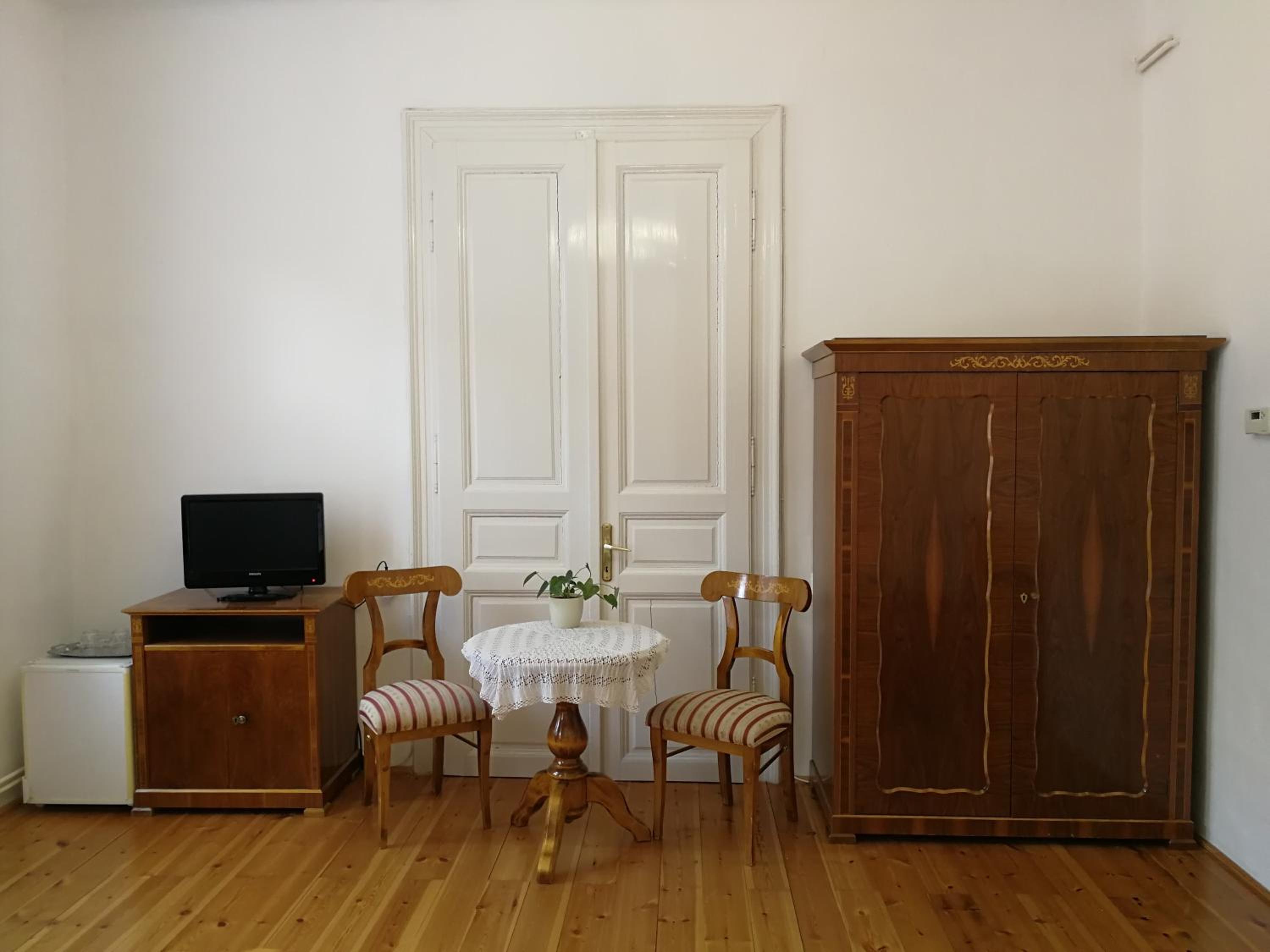 Deluxe Double Room with Shower