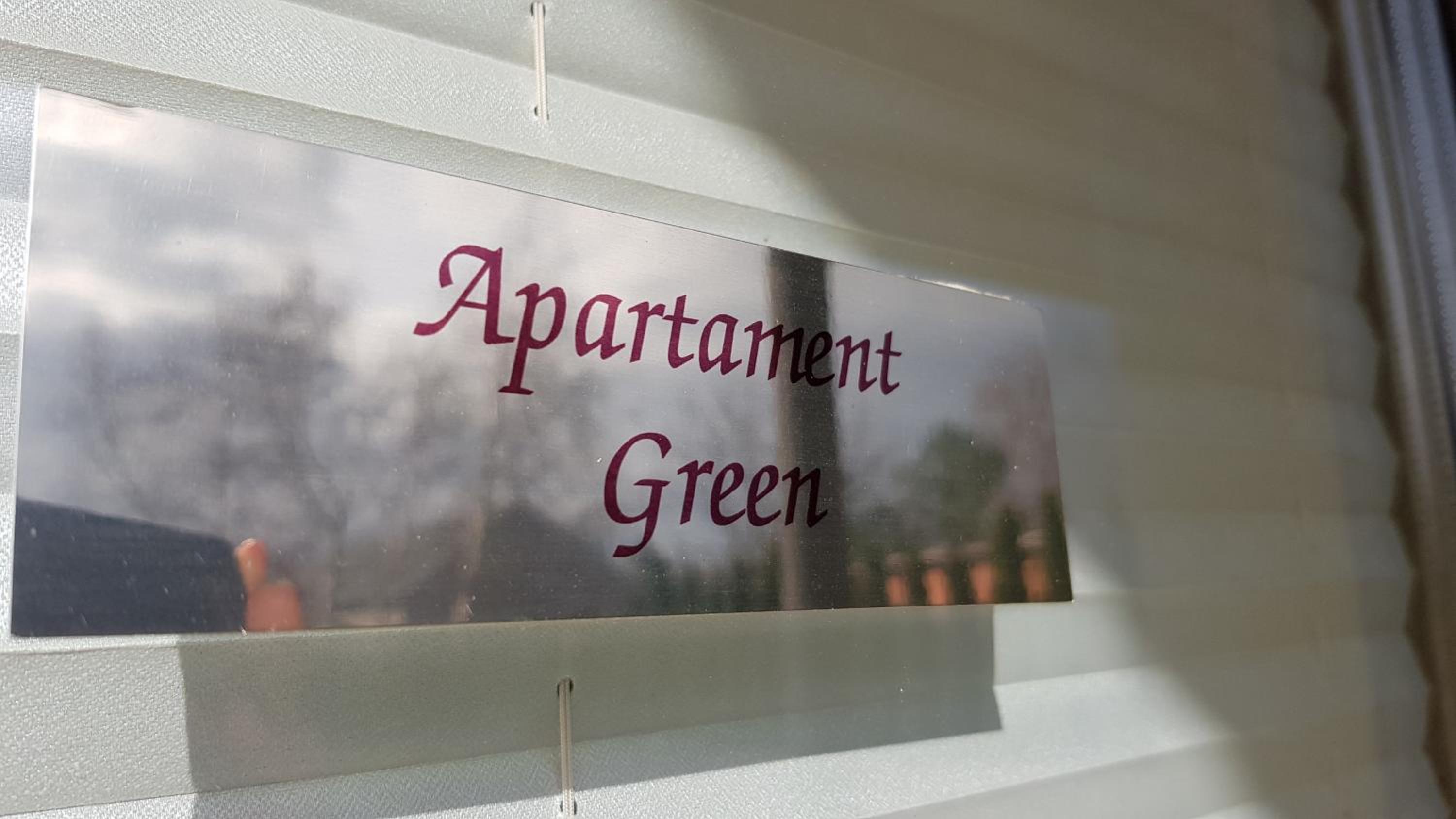 Studio Apartment - Photo 34