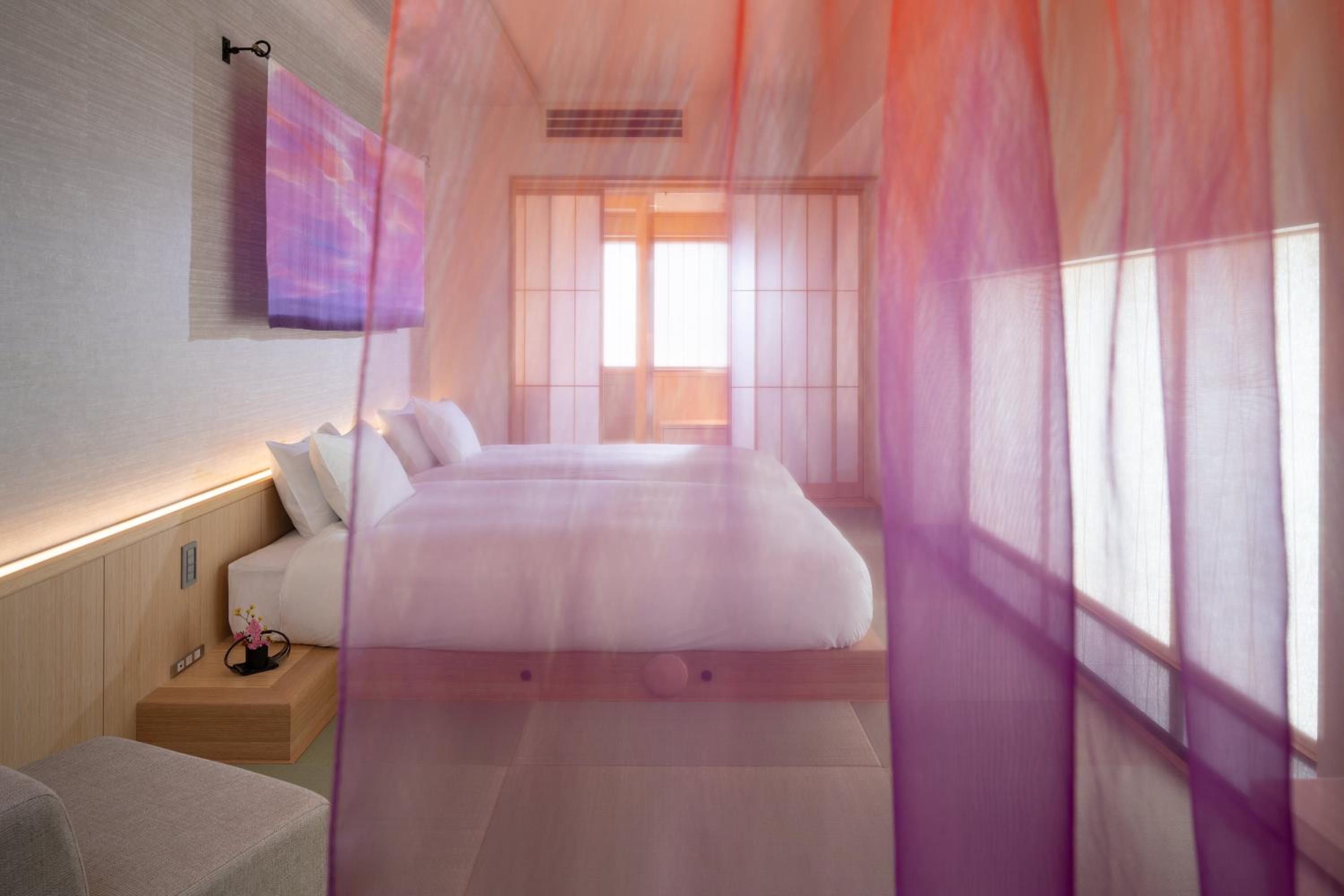 Twin Room - Photo 5