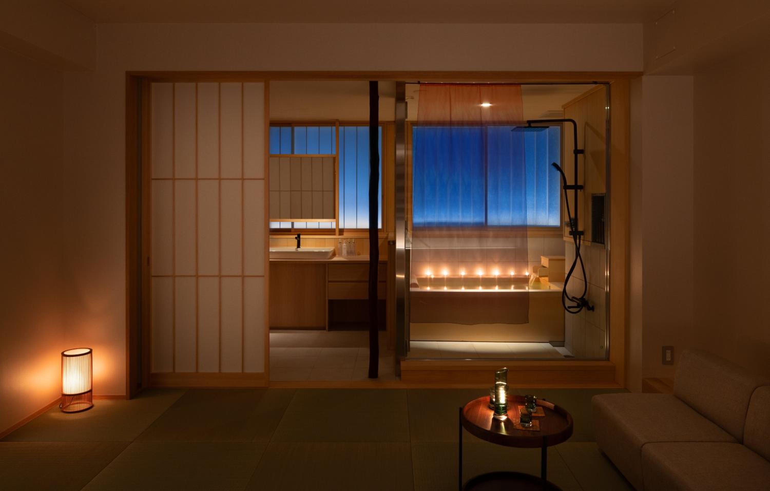 Twin Room - Photo 3