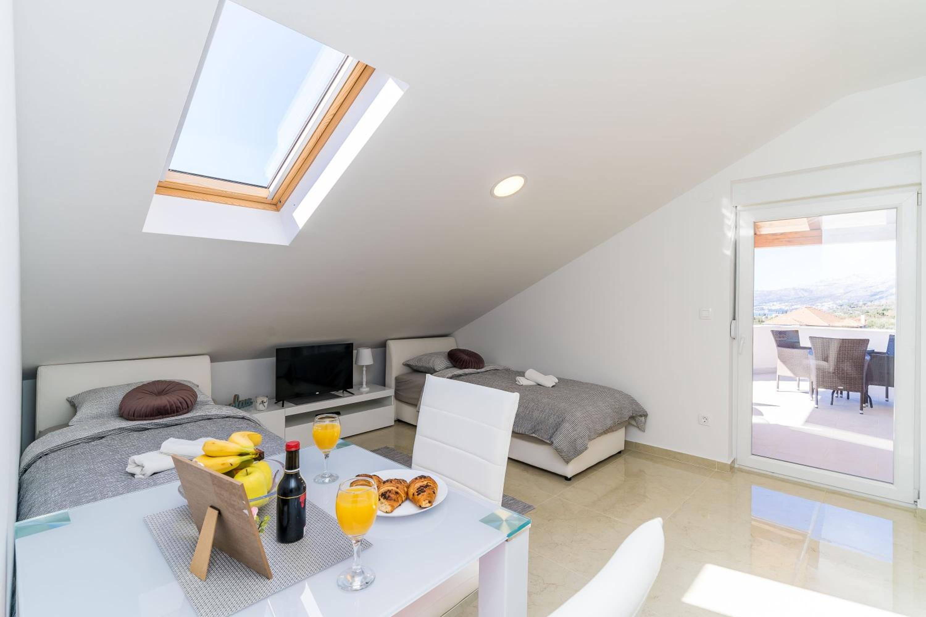 Comfort Studio with Balcony and City View