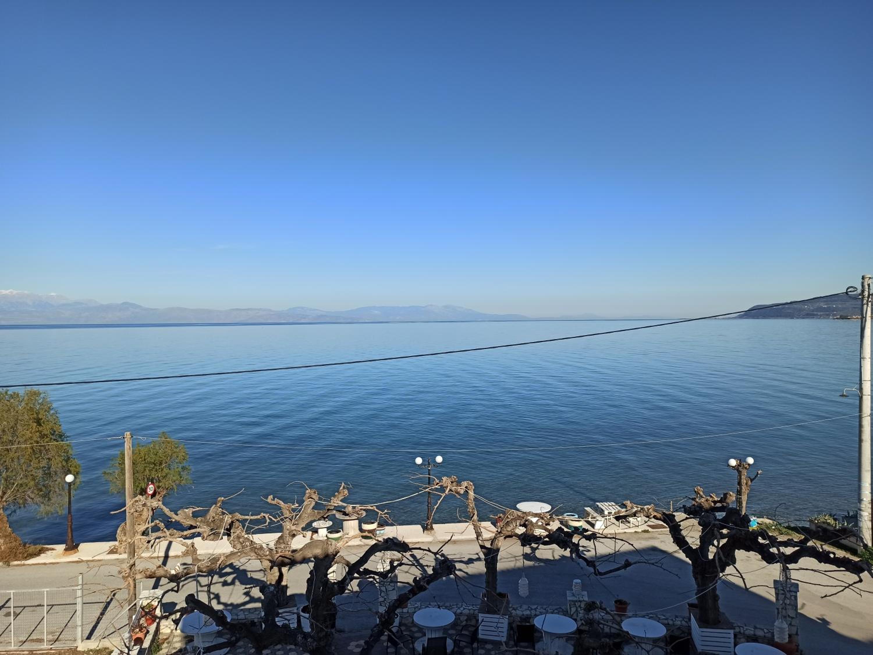 Double or Twin Room with Sea View - Photo 2