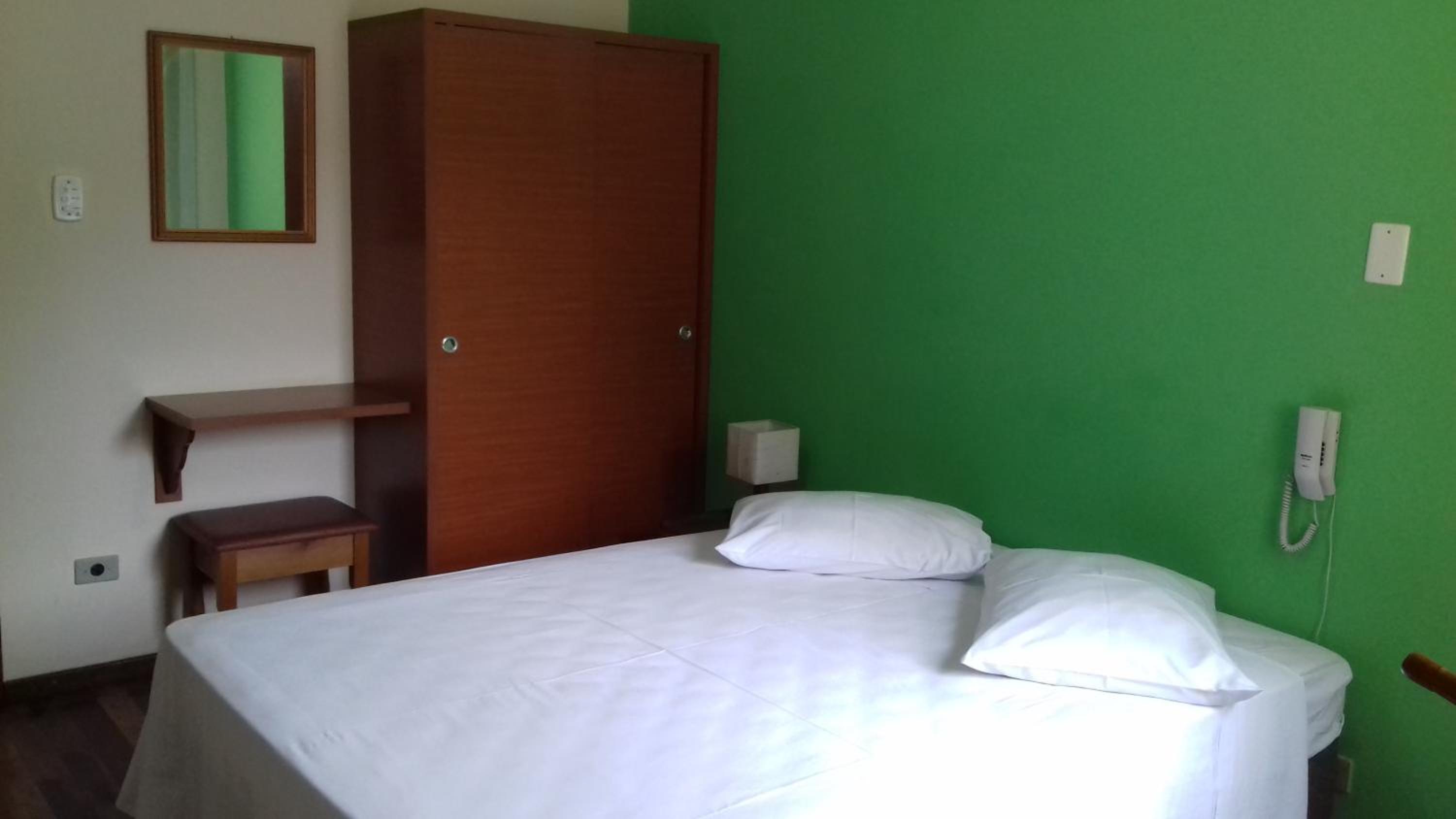 Suite - Photo 3