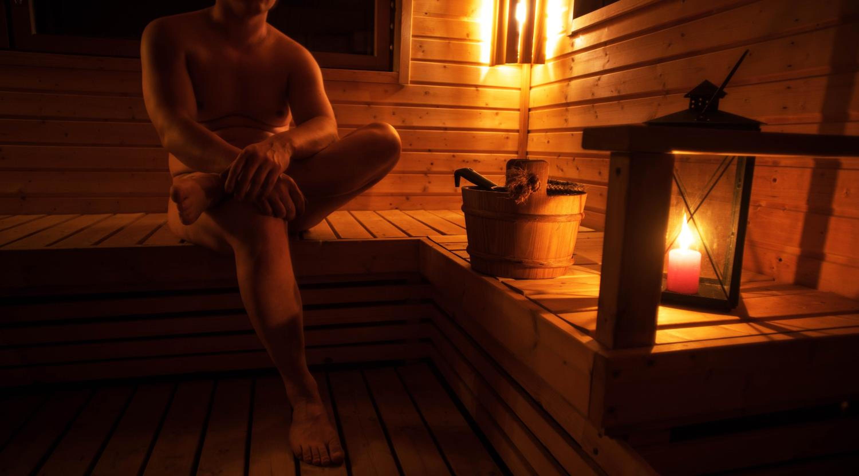 Deluxe Suite with Spa Bath - Photo 9