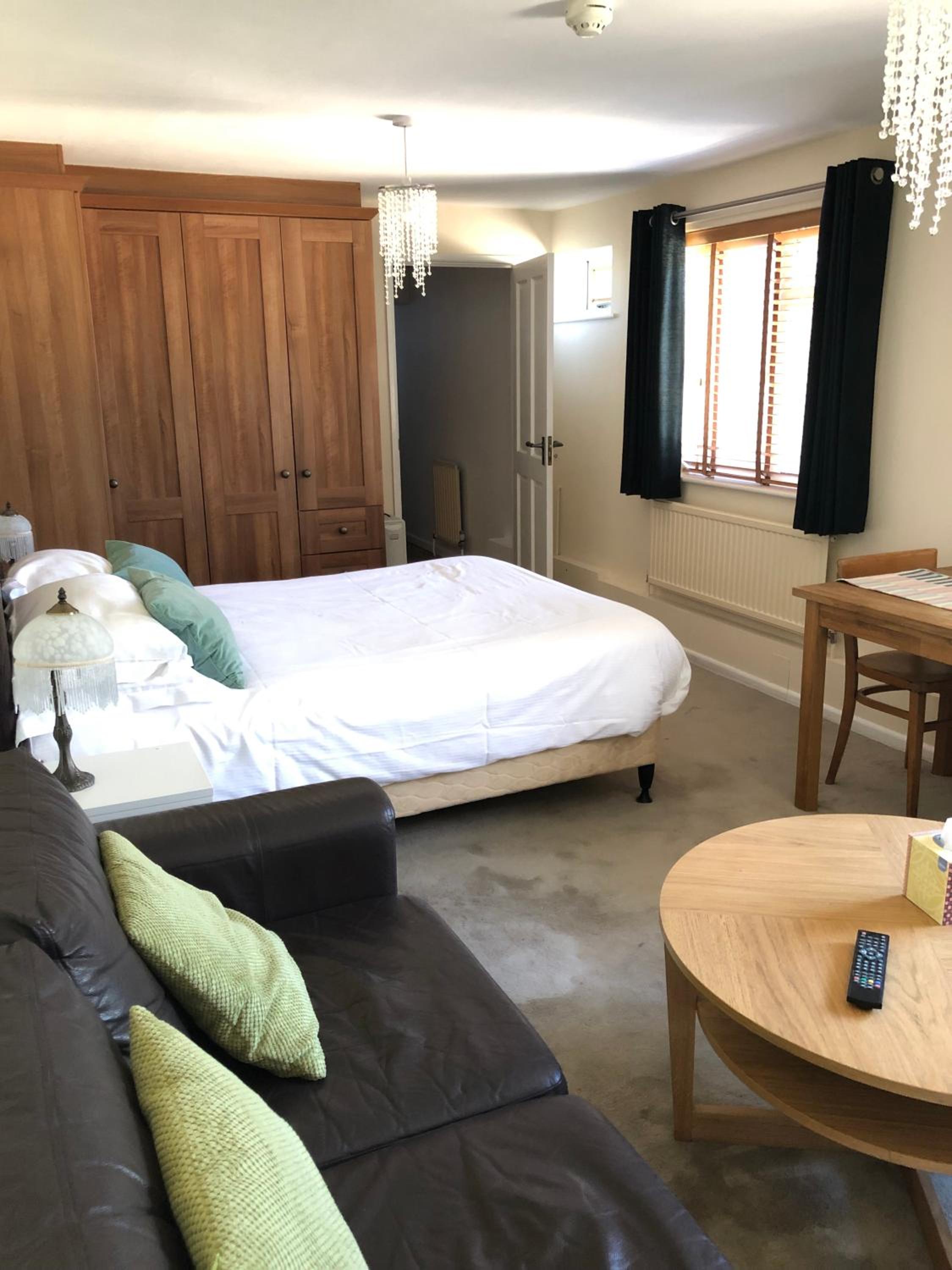 Studio Apartment photo 1