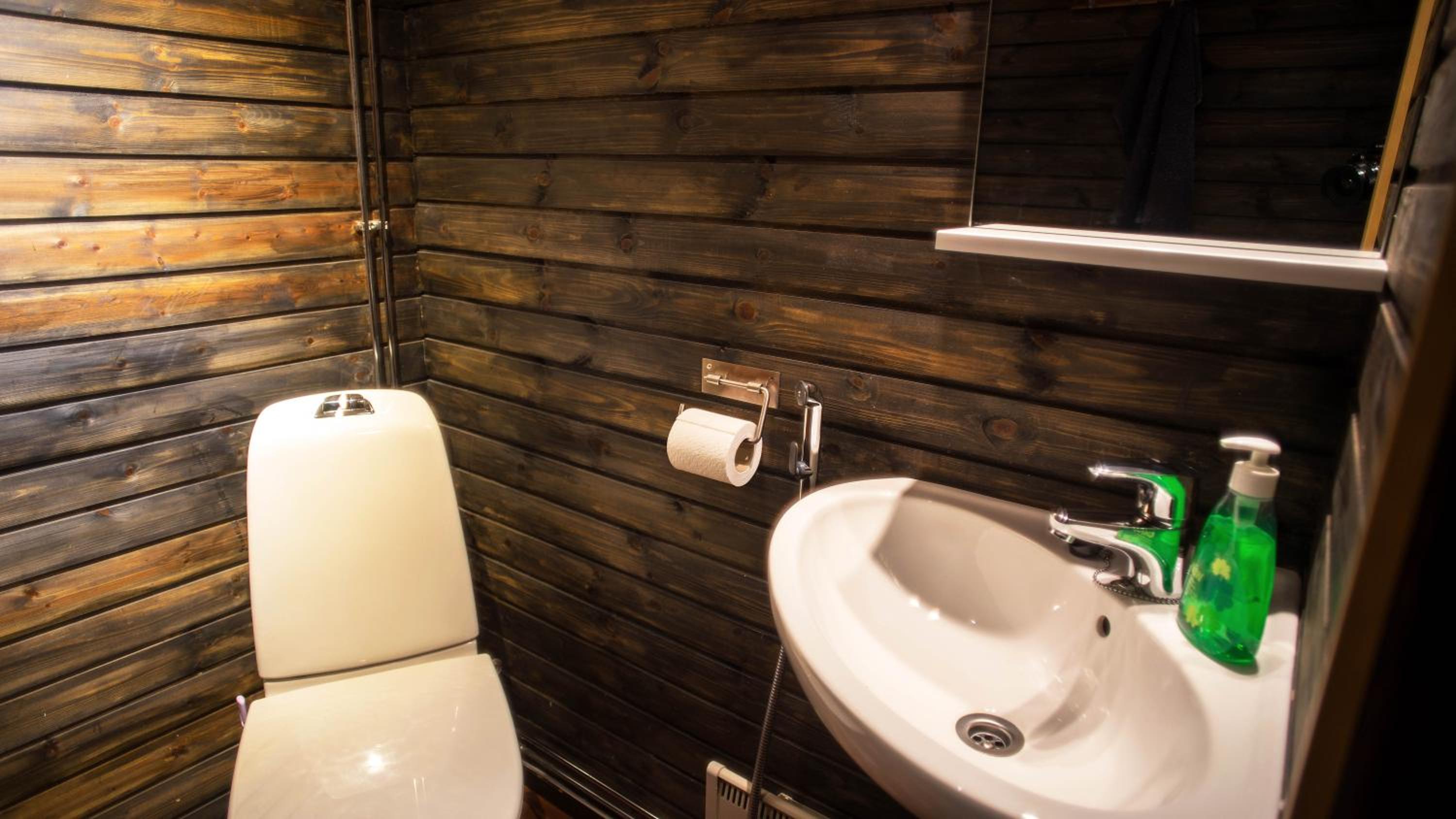 Deluxe Suite with Spa Bath photo 3