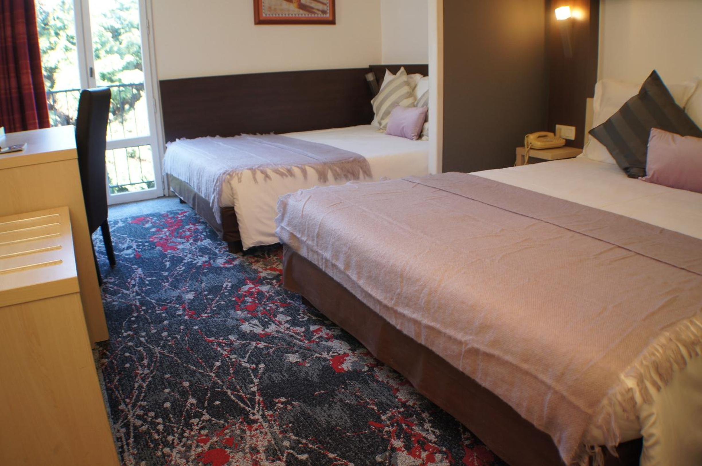 Quadruple Room - 2 double beds - Photo 6