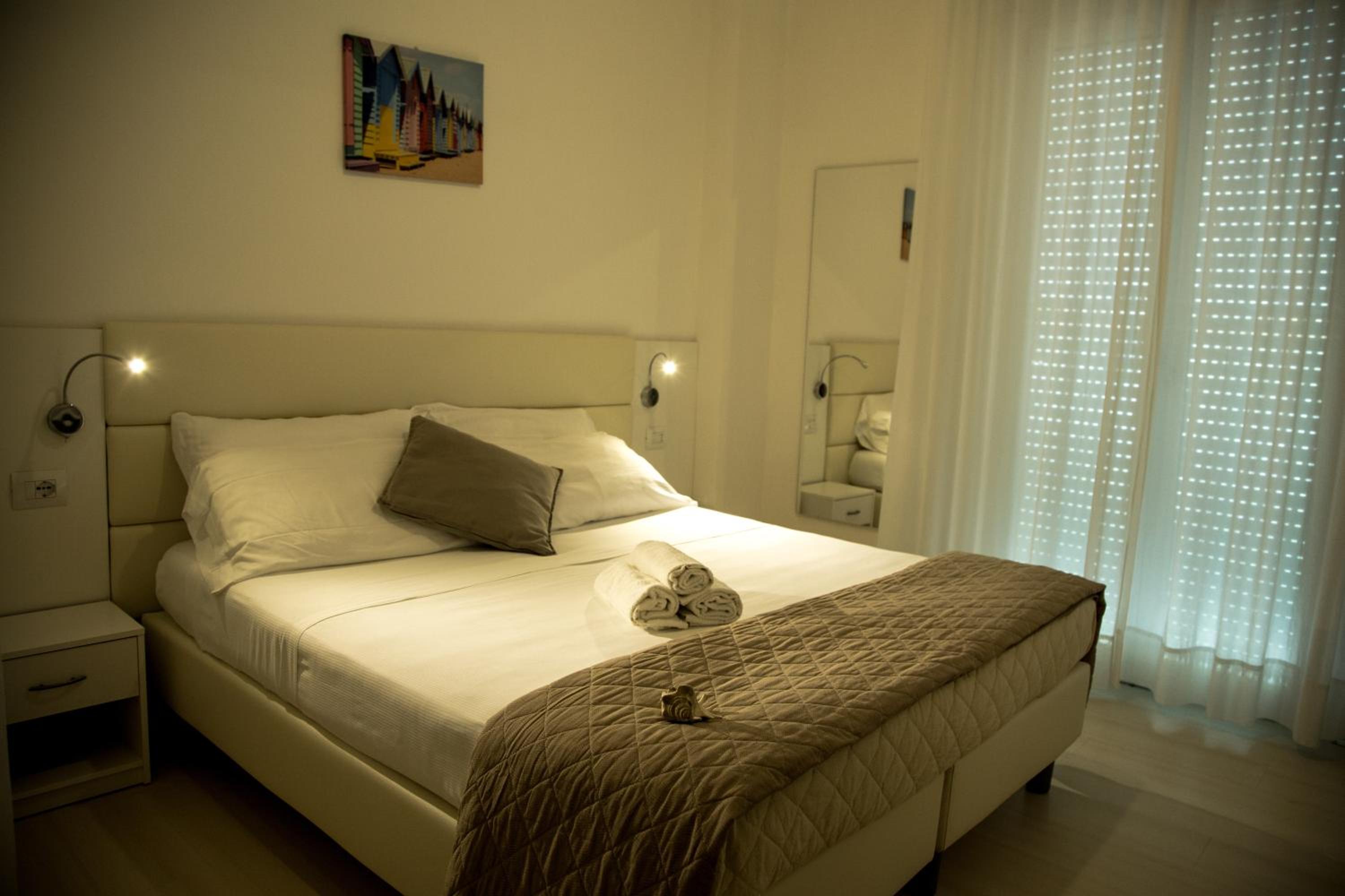 Double or Twin Room photo 1