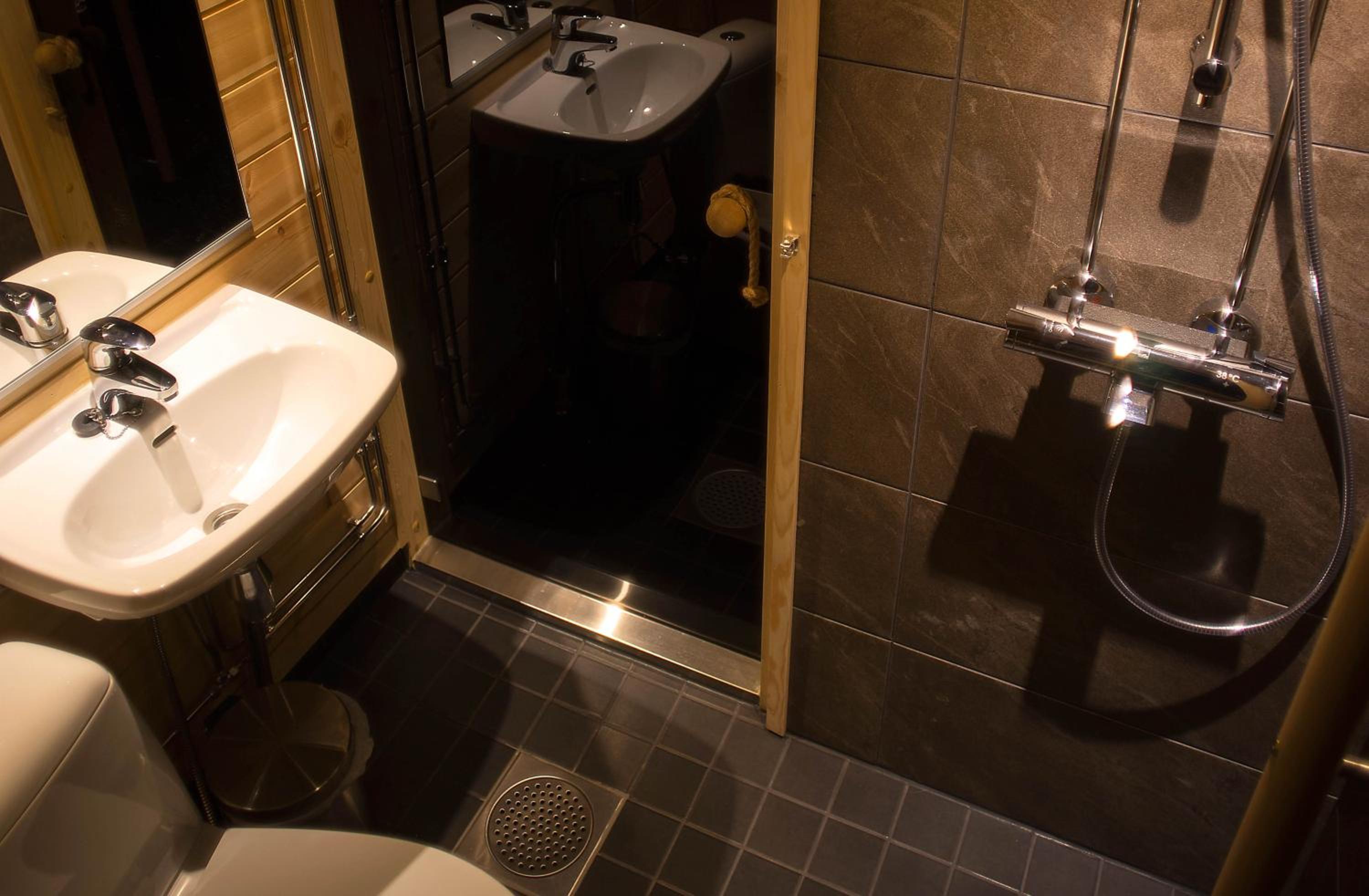 Suite with Mountain View - Photo 7