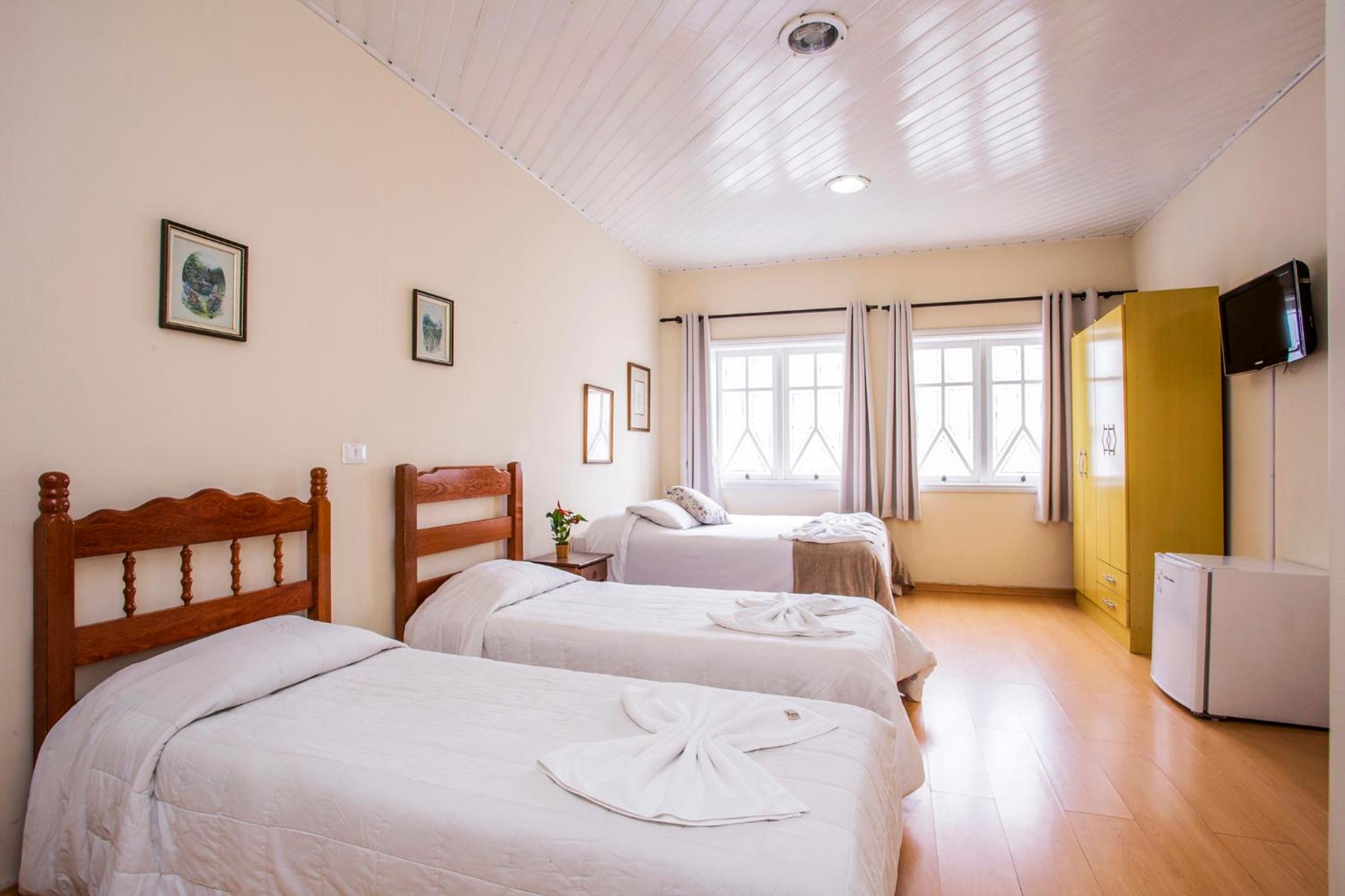 Quadruple Room - Photo 4