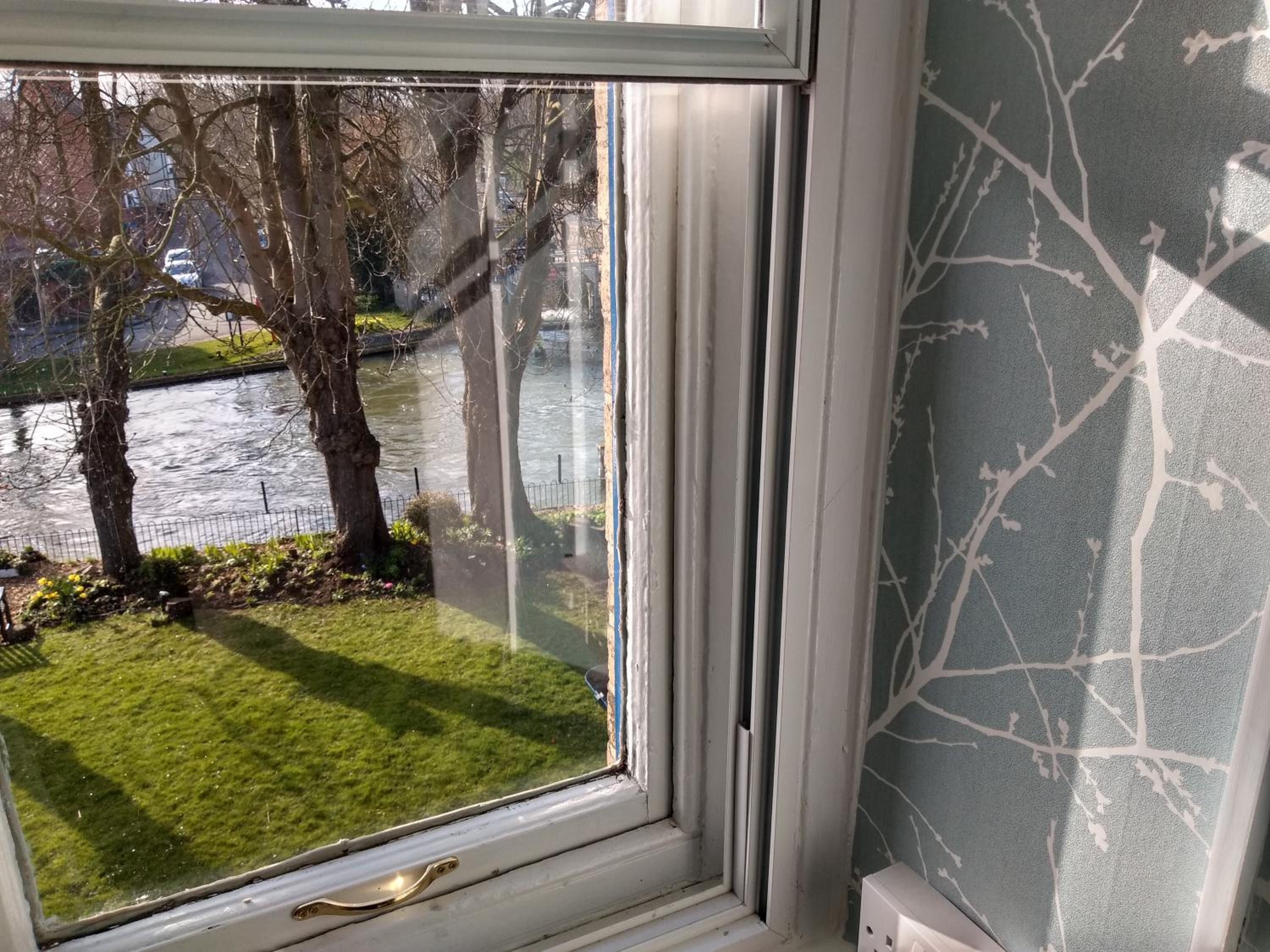 Standard Single Room With Ensuite Bathroom photo 3