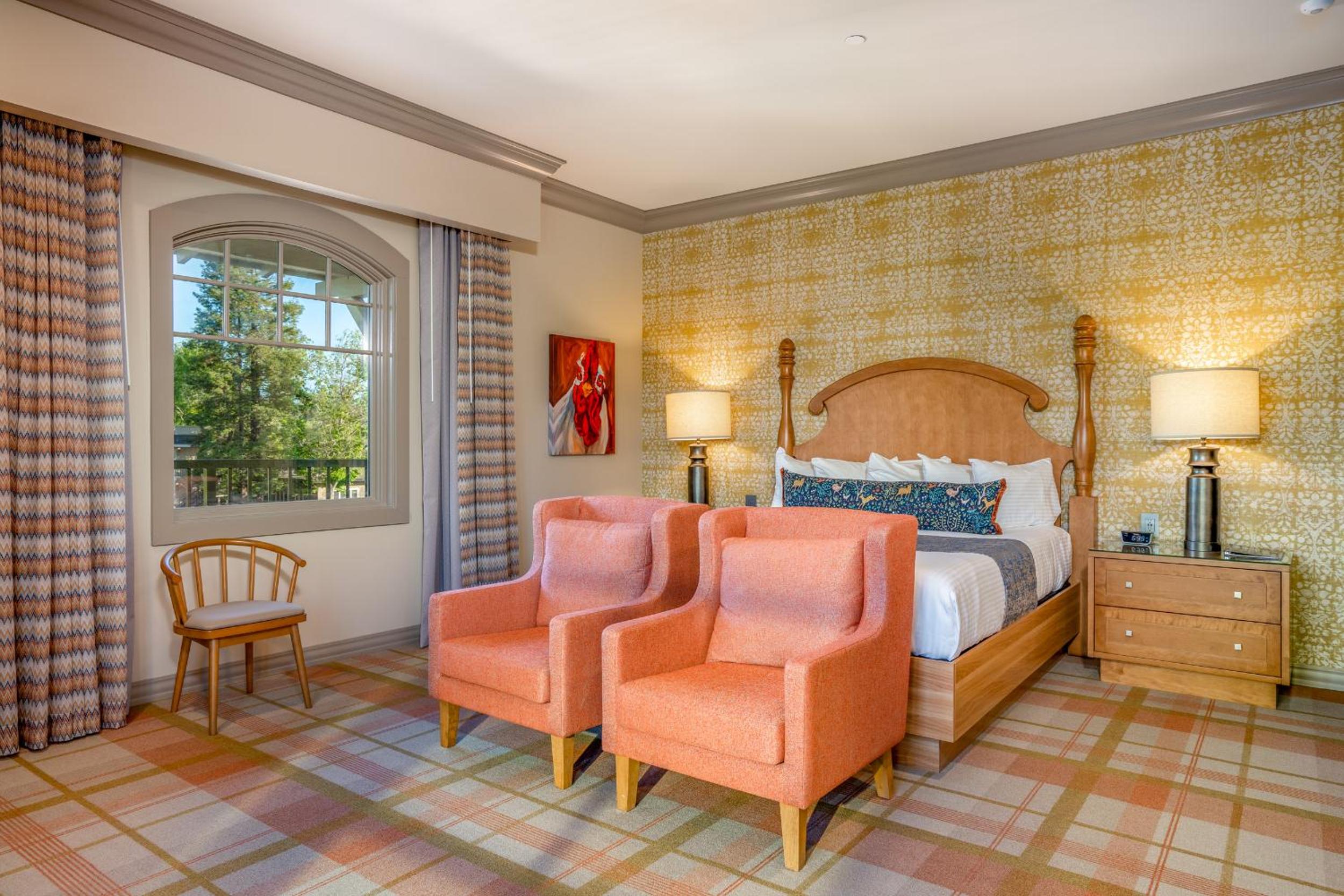 King Suite - Photo 2