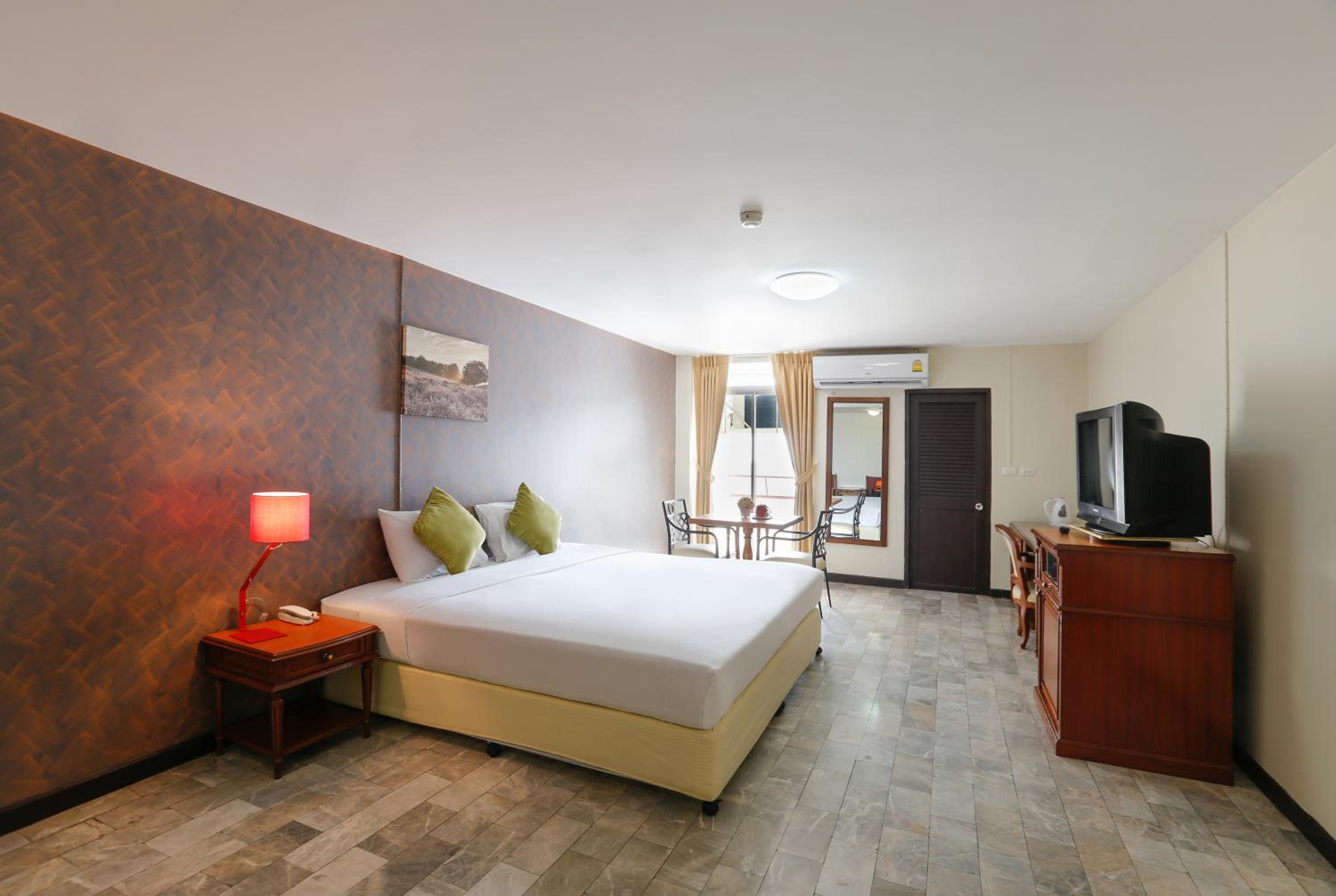 Deluxe Double or Twin Room photo 1