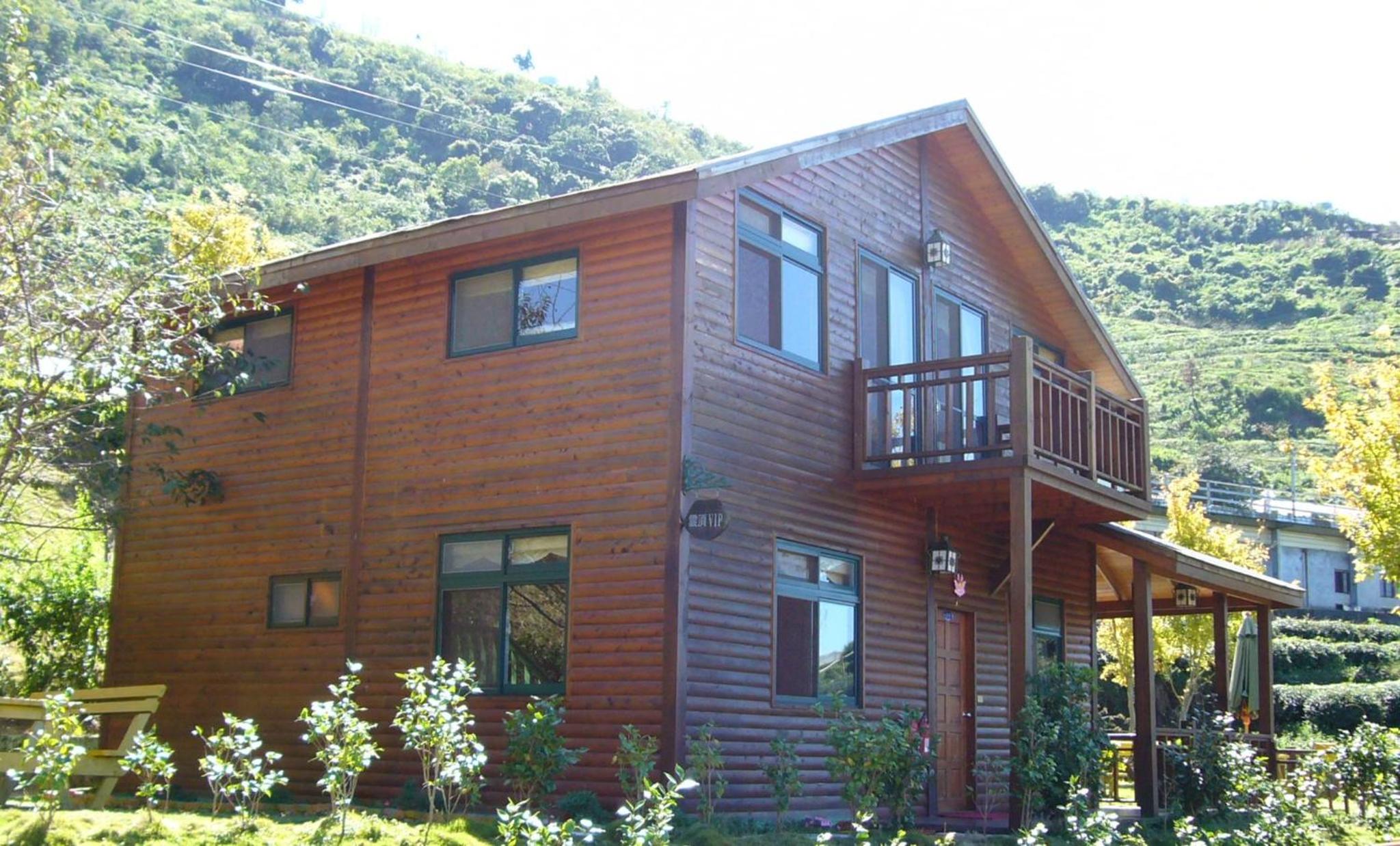 Three-Bedroom Villa - Photo 9