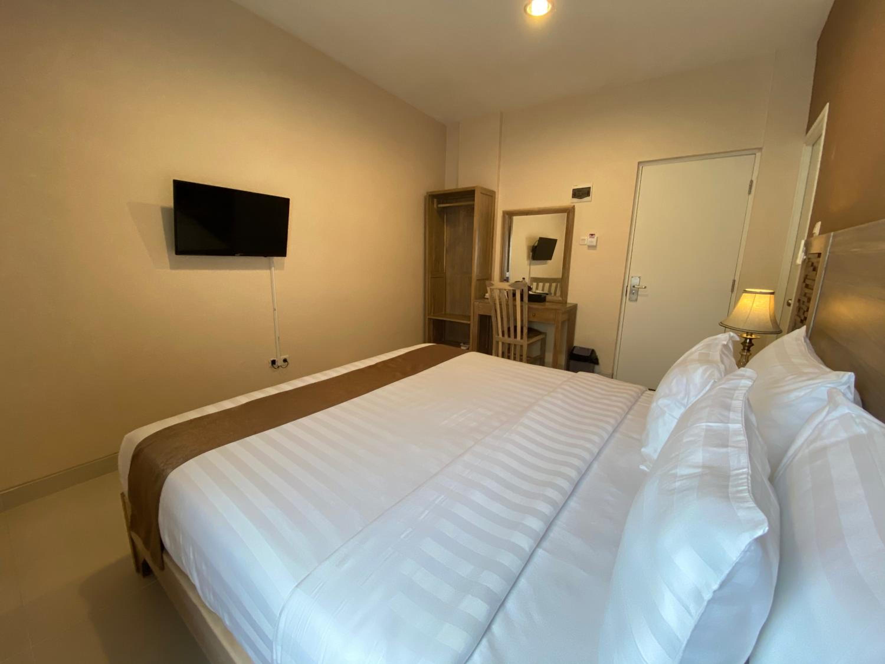 Standard Double Room - Photo 3