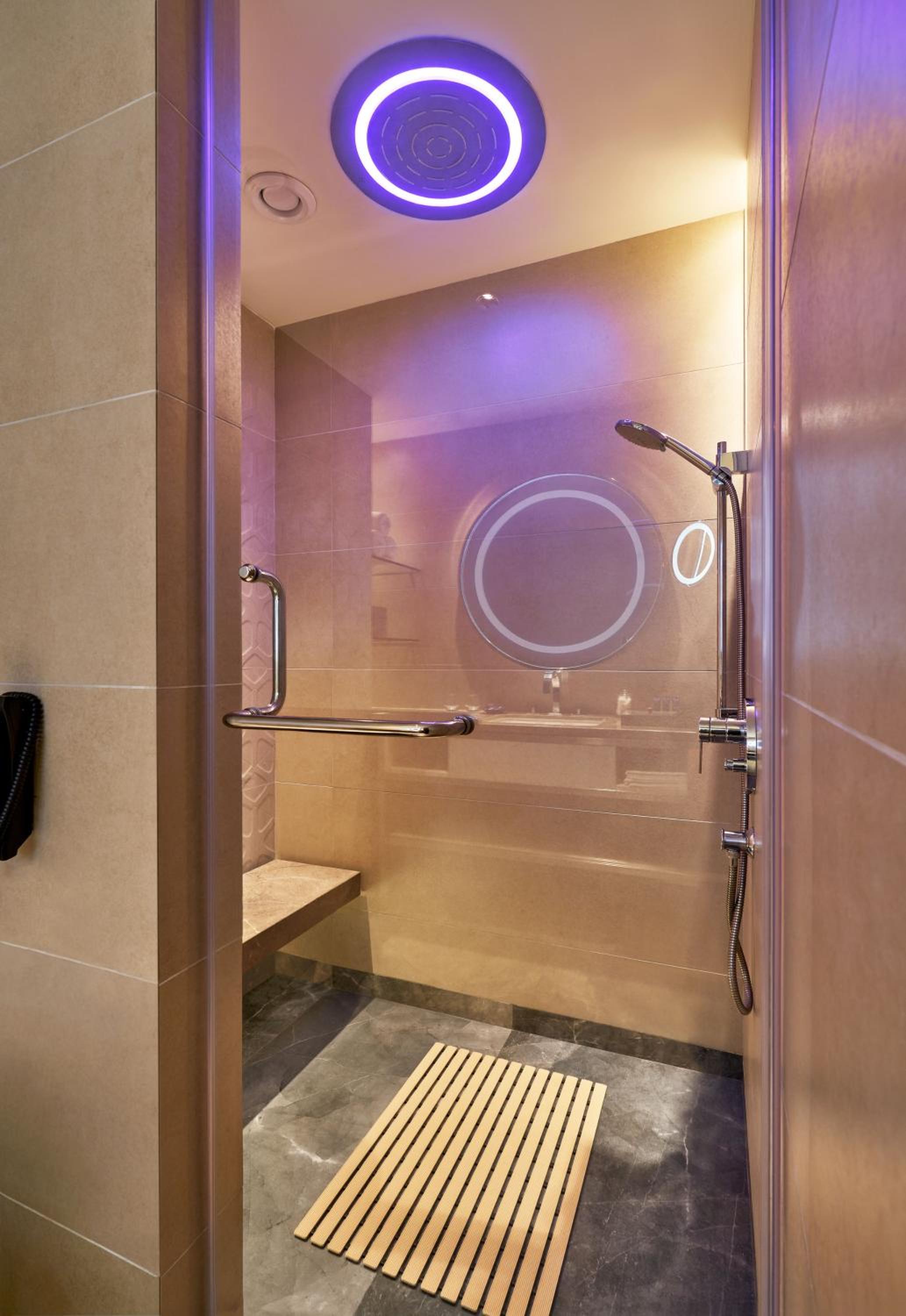 Premium Room - Photo 6
