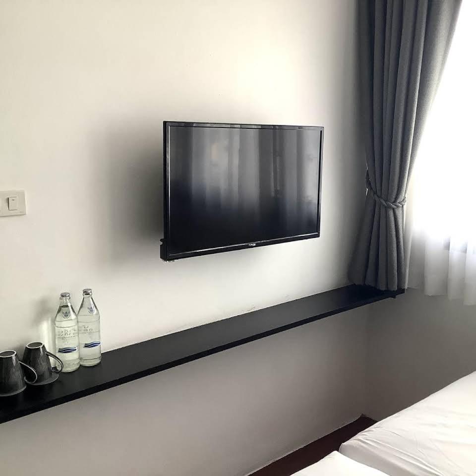 Budget Double Room - Photo 7