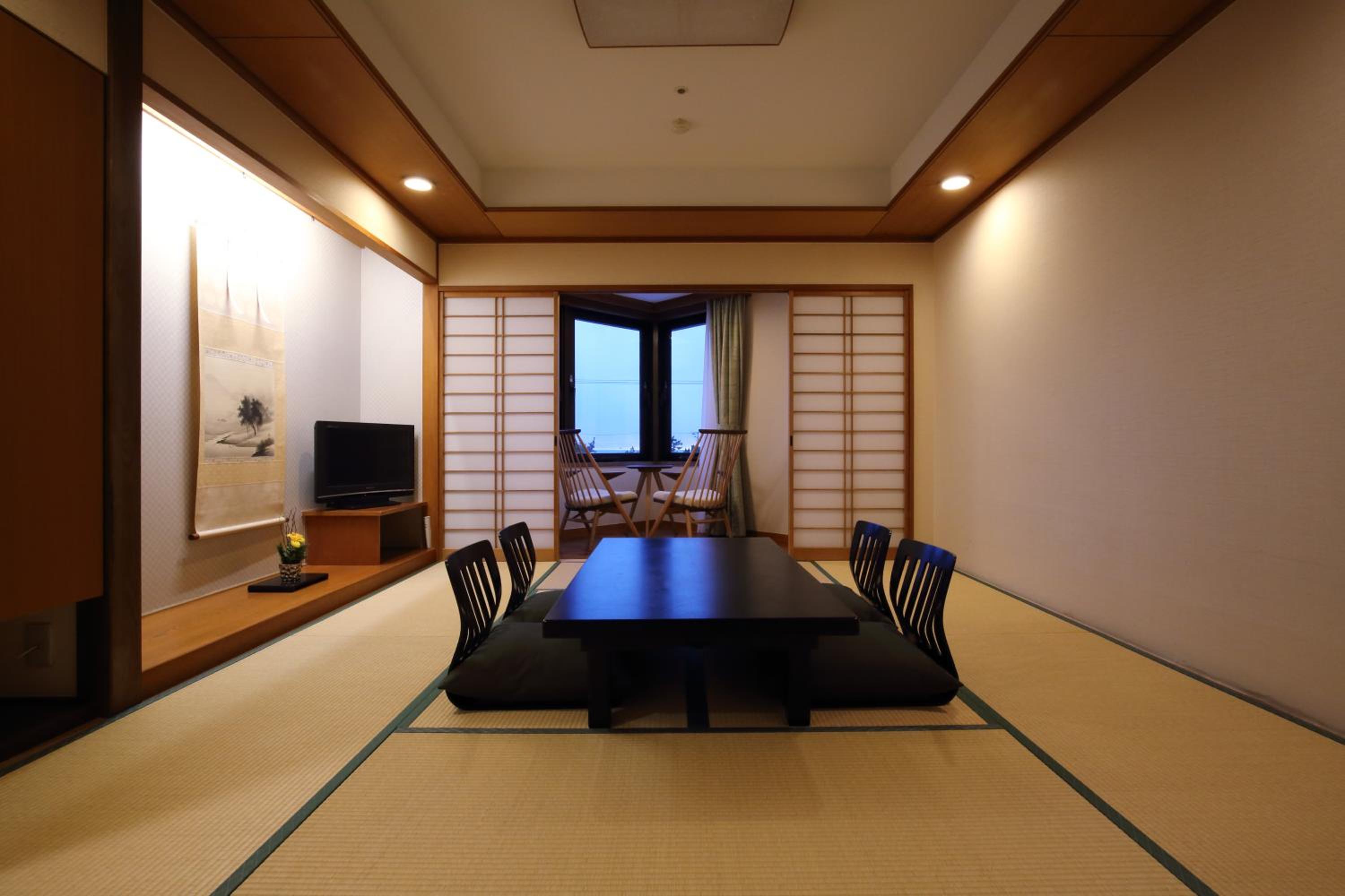 Japanese-Style Room