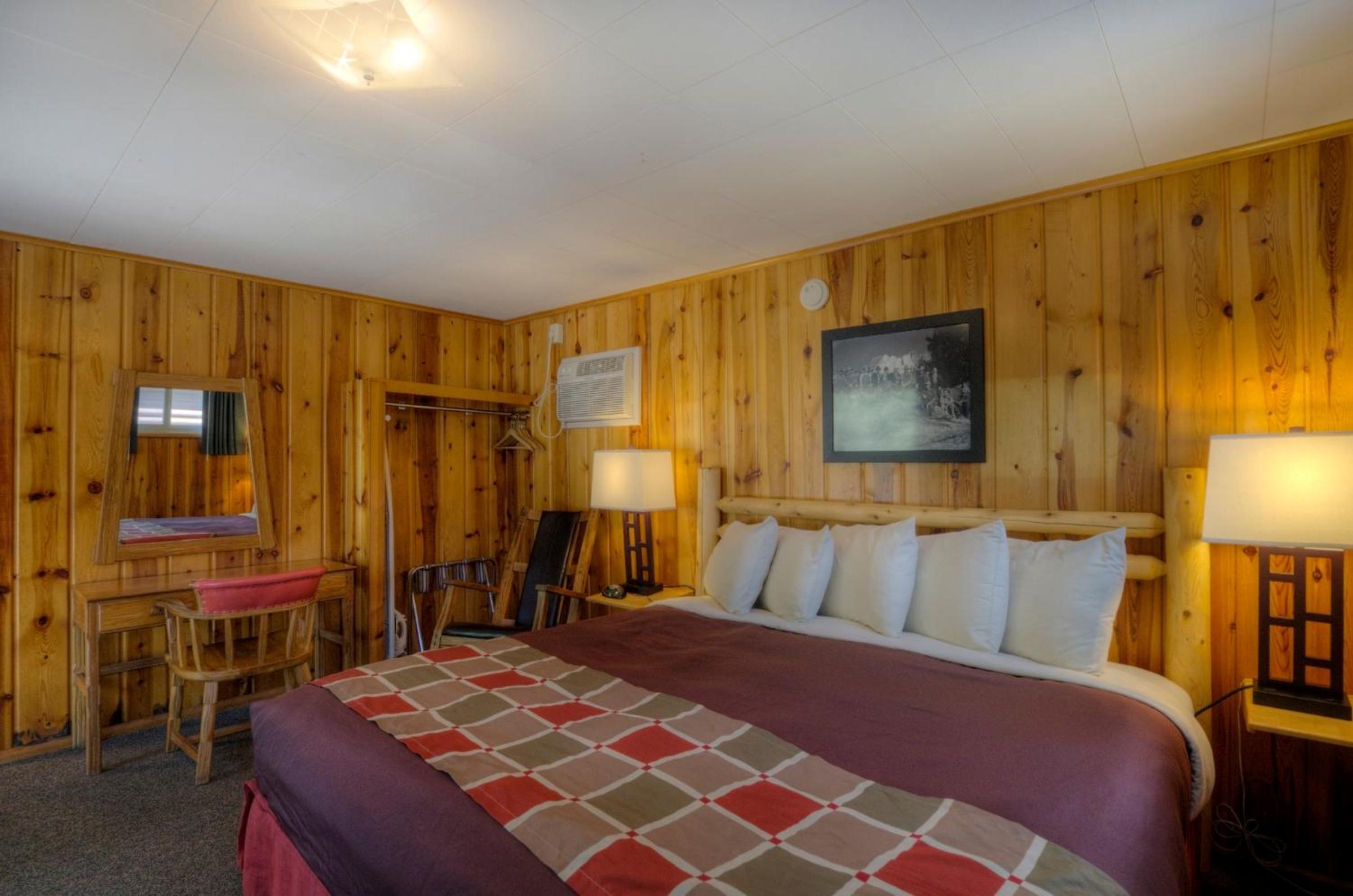 King Bed Cabin