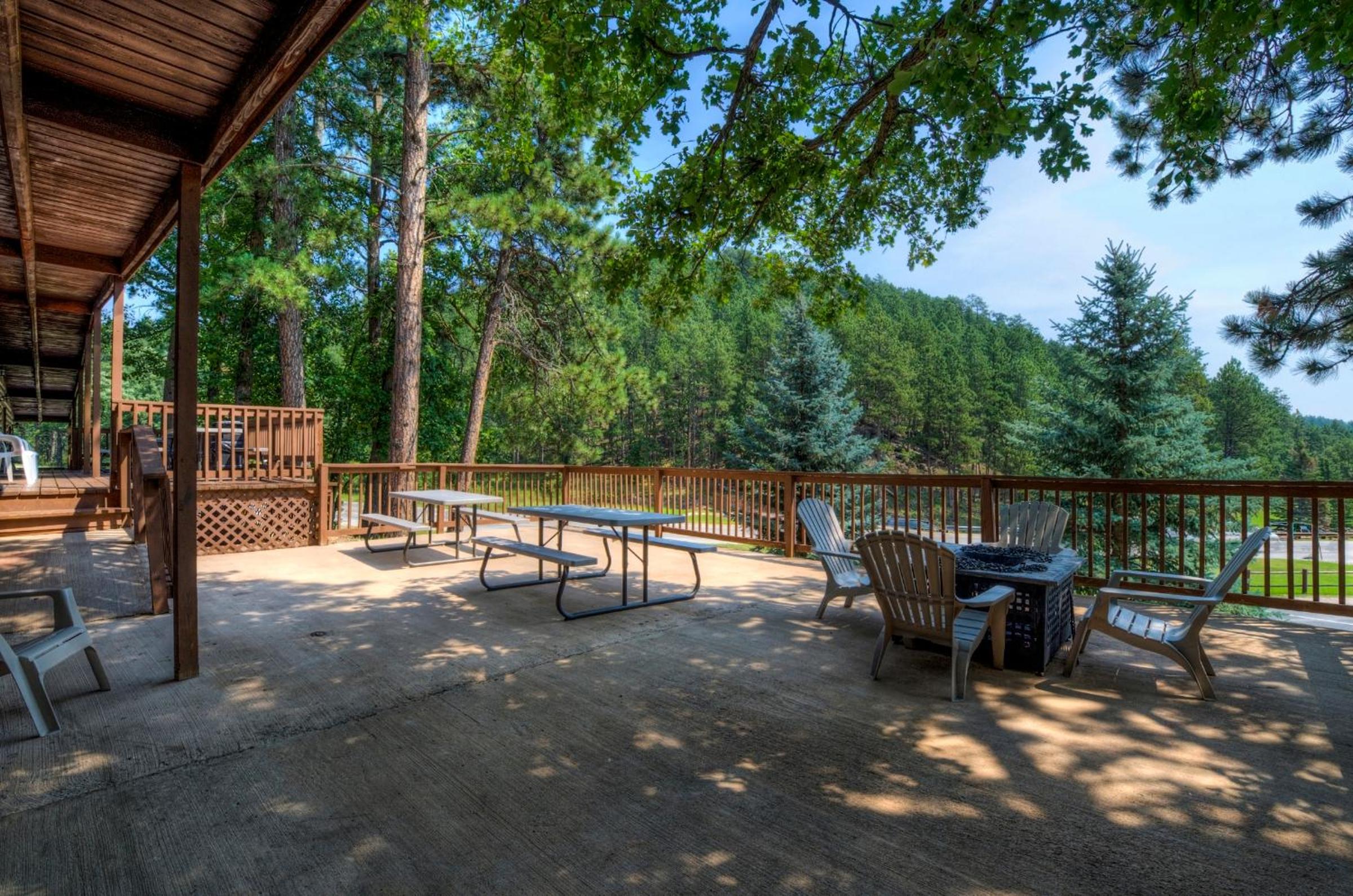 Prospector Room (6 Plex) photo 2
