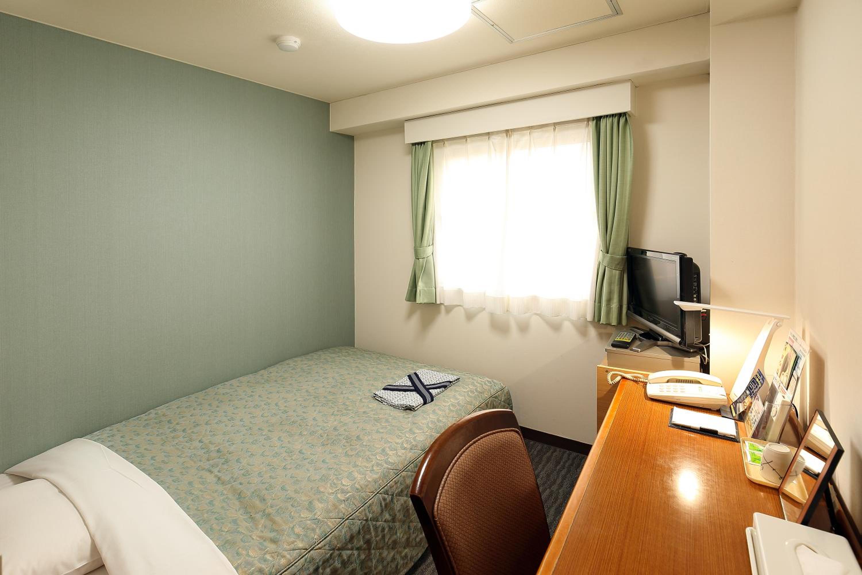 Double Room with Small Double Bed A - Non-Smoking photo 2