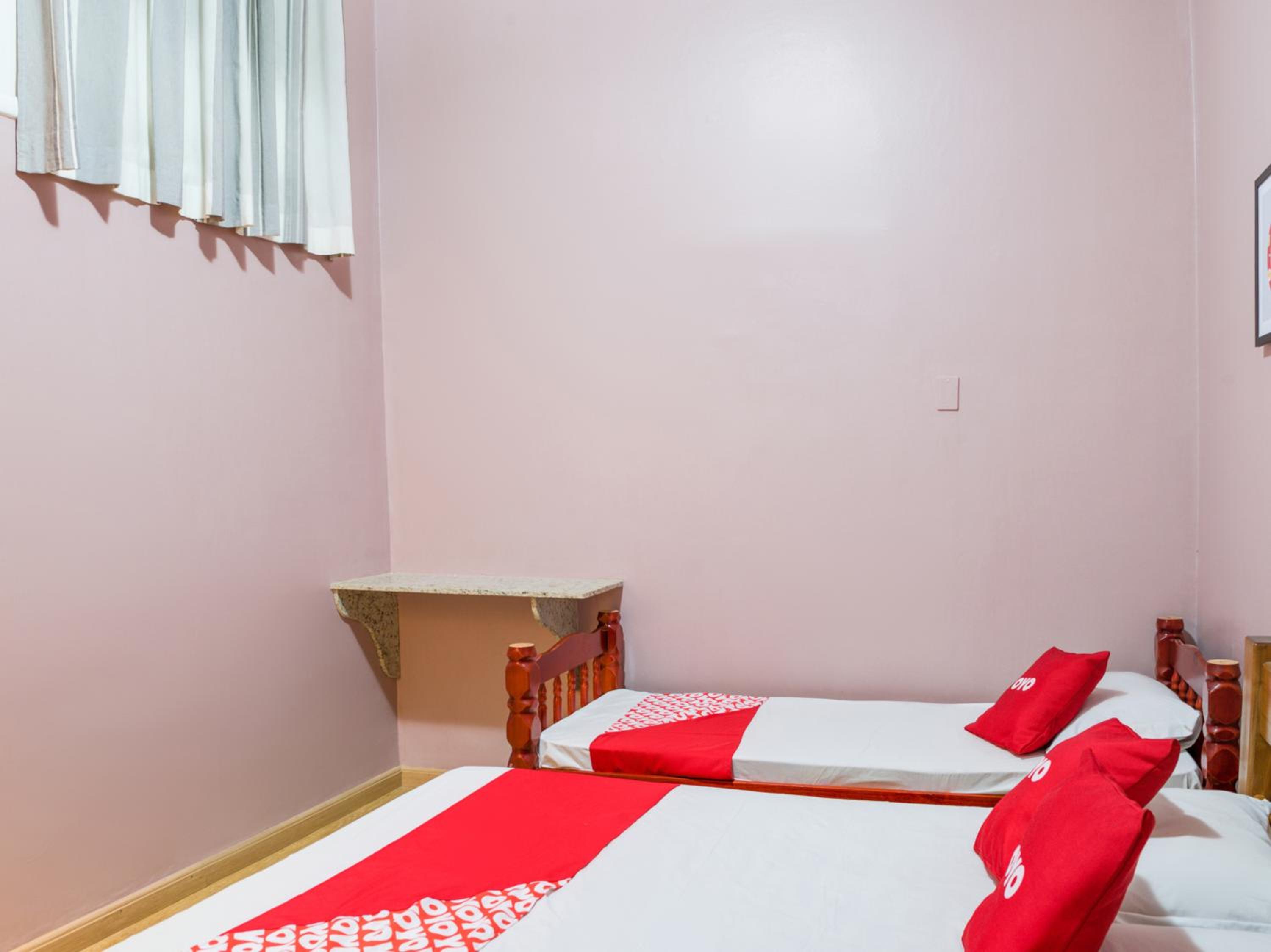 Triple Room (1 Double bed + 1 Single bed) photo 1