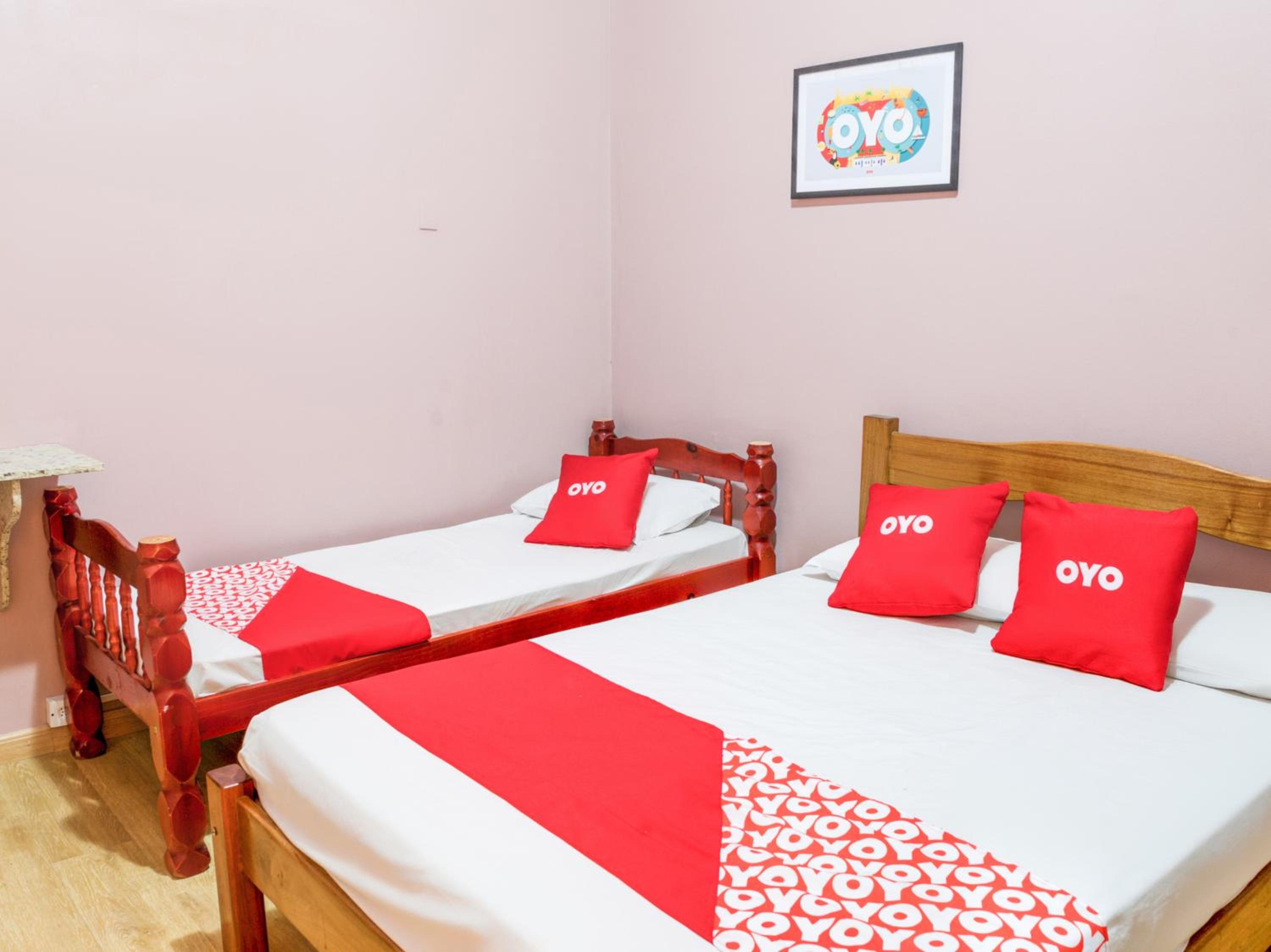 Triple Room (1 Double bed + 1 Single bed) photo 3