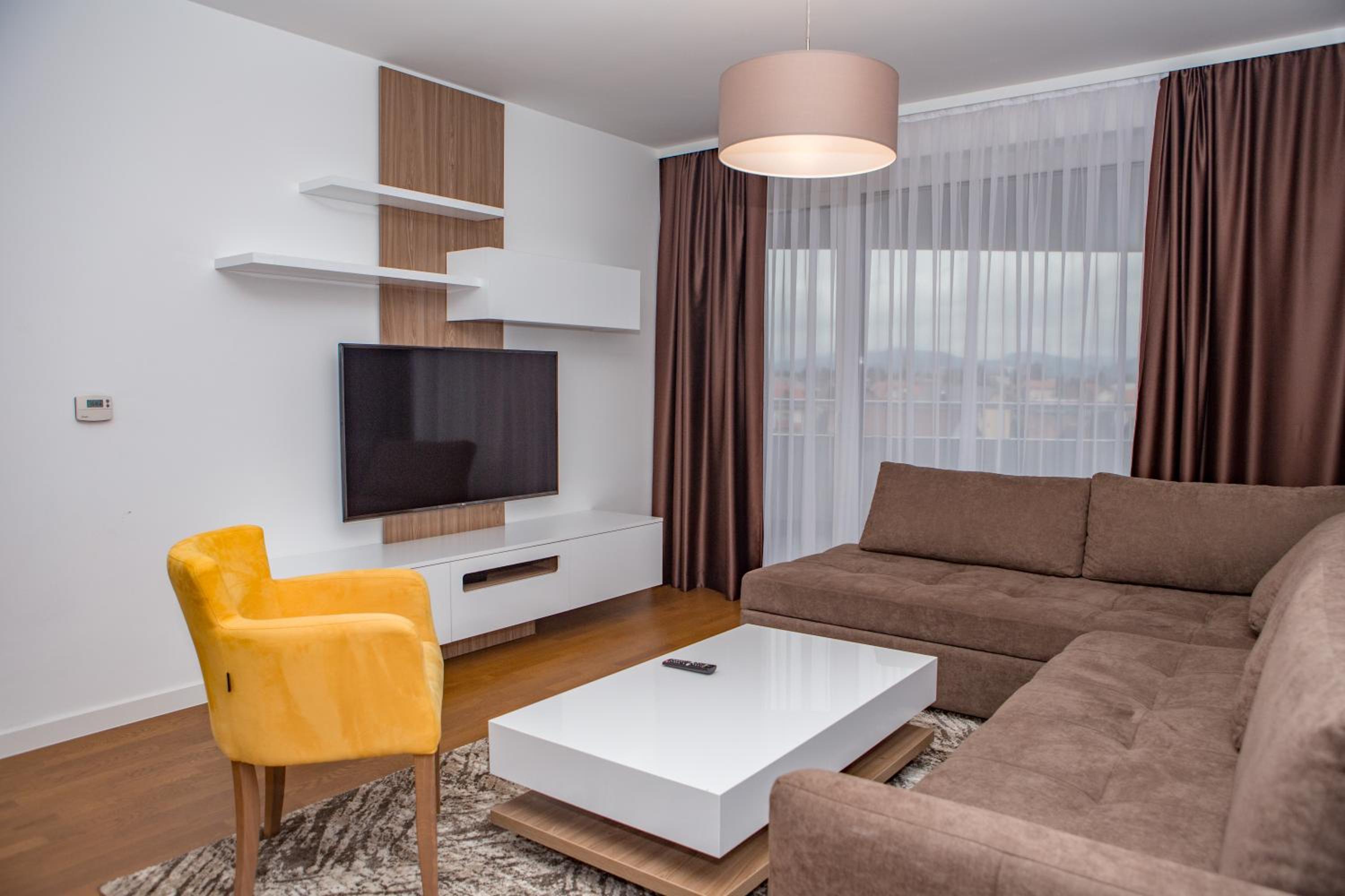 Apartment with Garden View