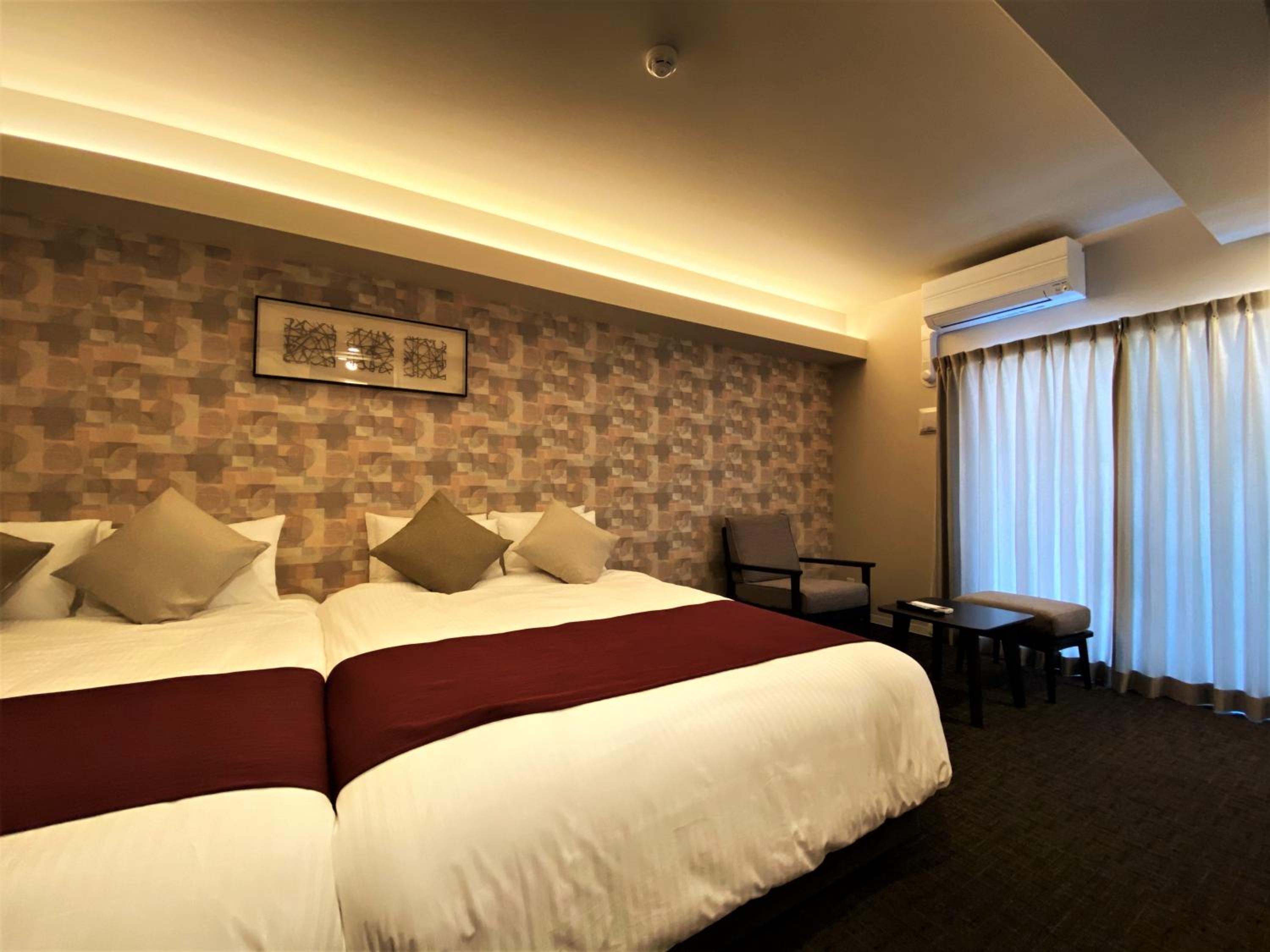 Superior Twin Room - Photo 8