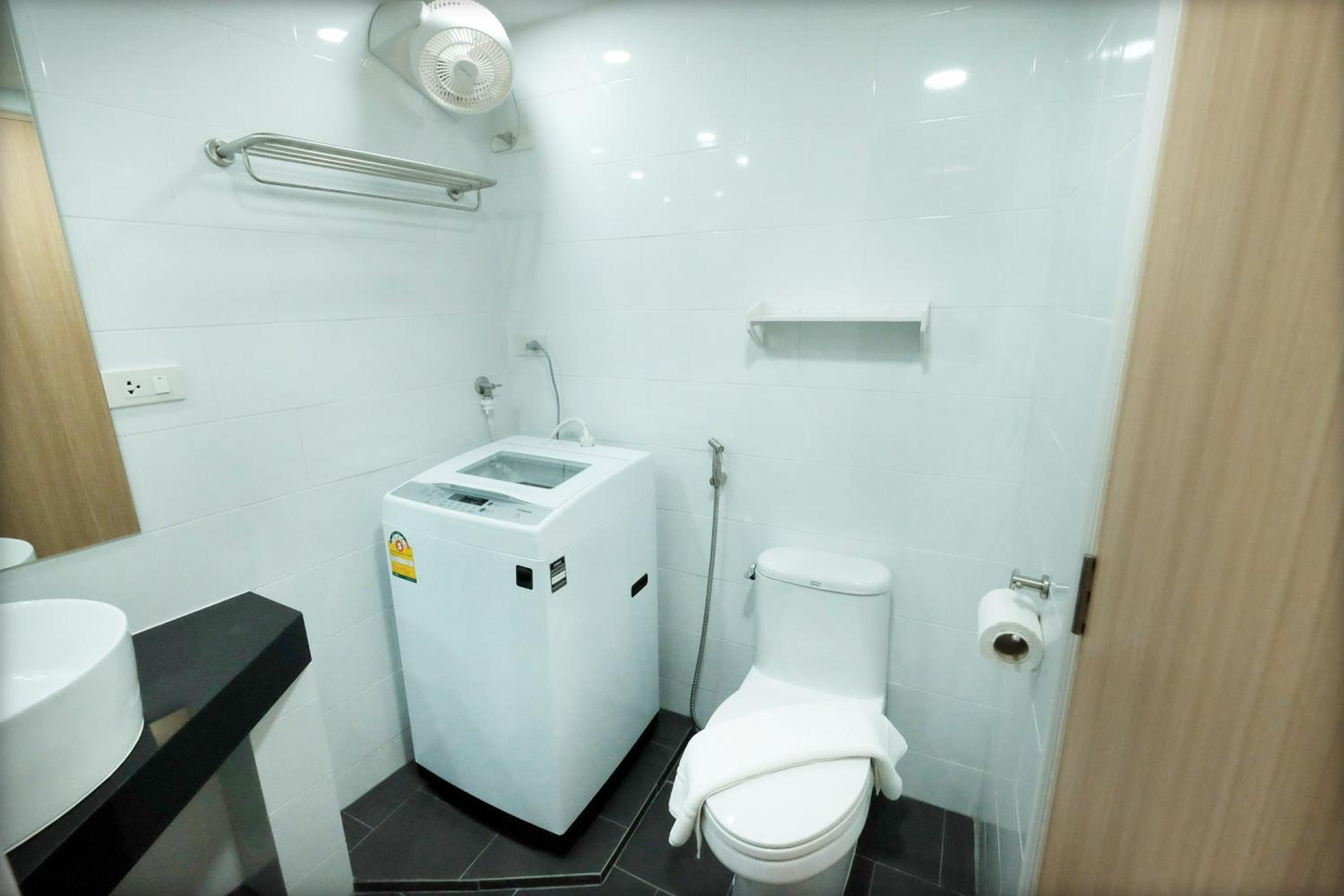 Deluxe Double Room - Photo 20