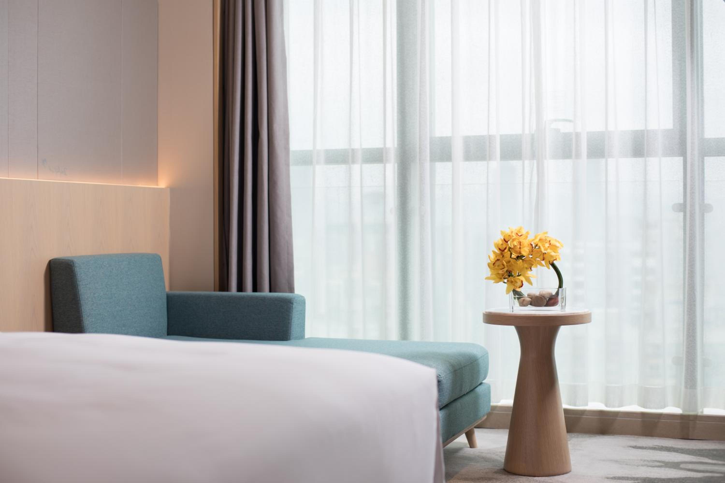 Standard King Room - High Floor