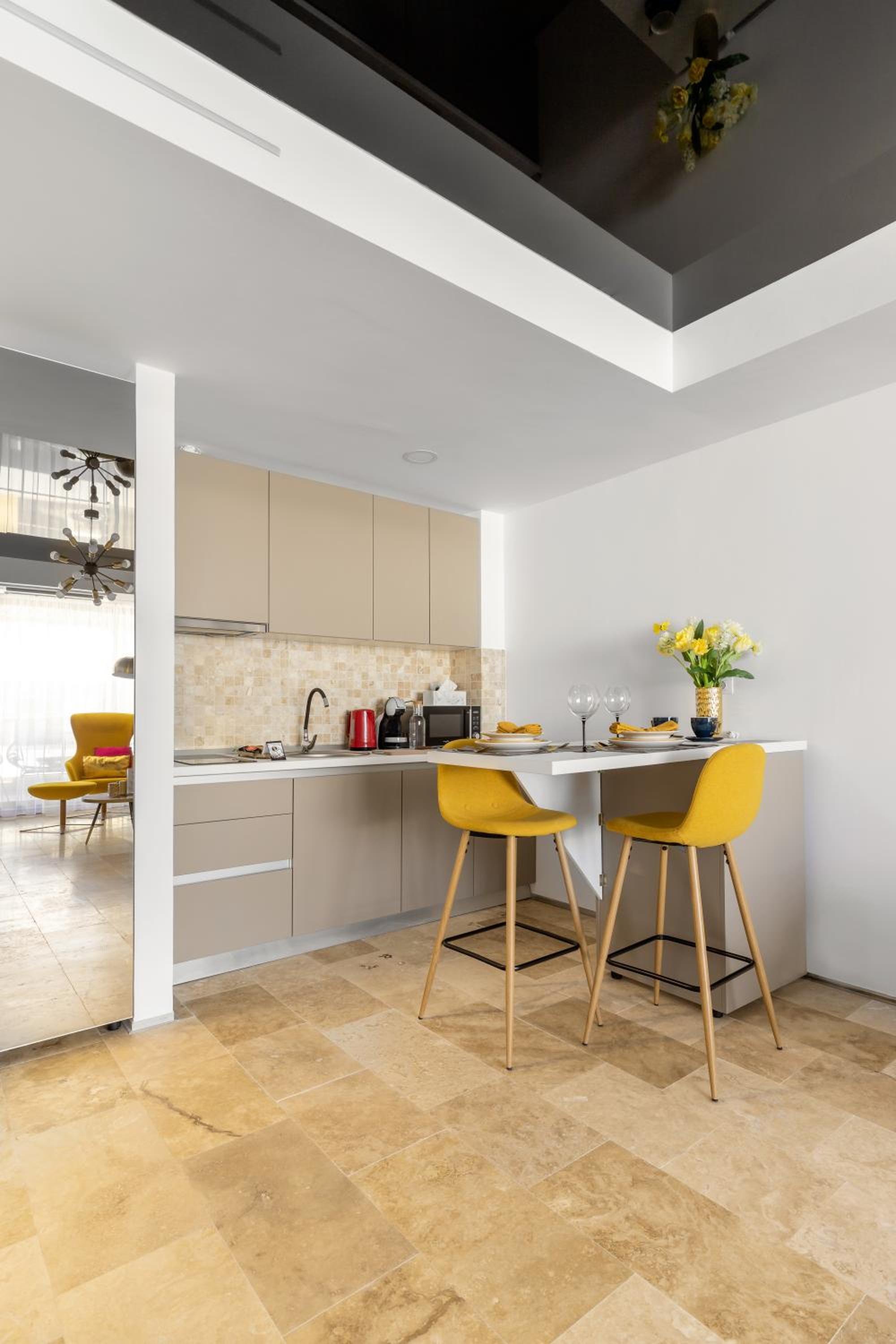 One Bedroom Superior Apartment - Photo 4